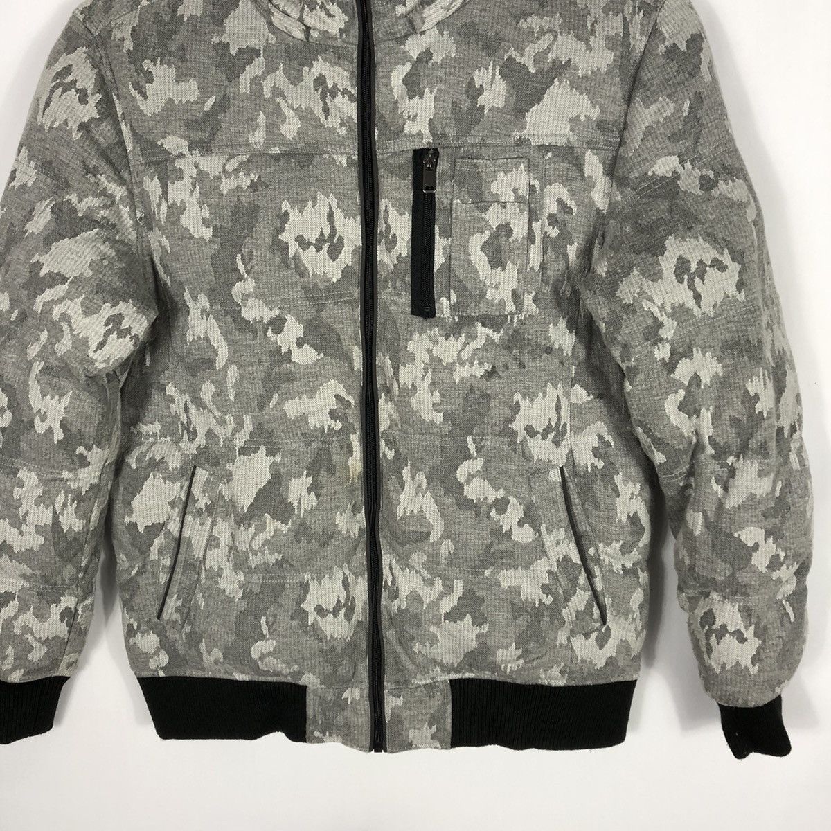 Japanese Brand Vintage Growth By Grail AOP Camo Styles Puffer Jacket Size US M / EU 48-50 / 2 - 3 Thumbnail