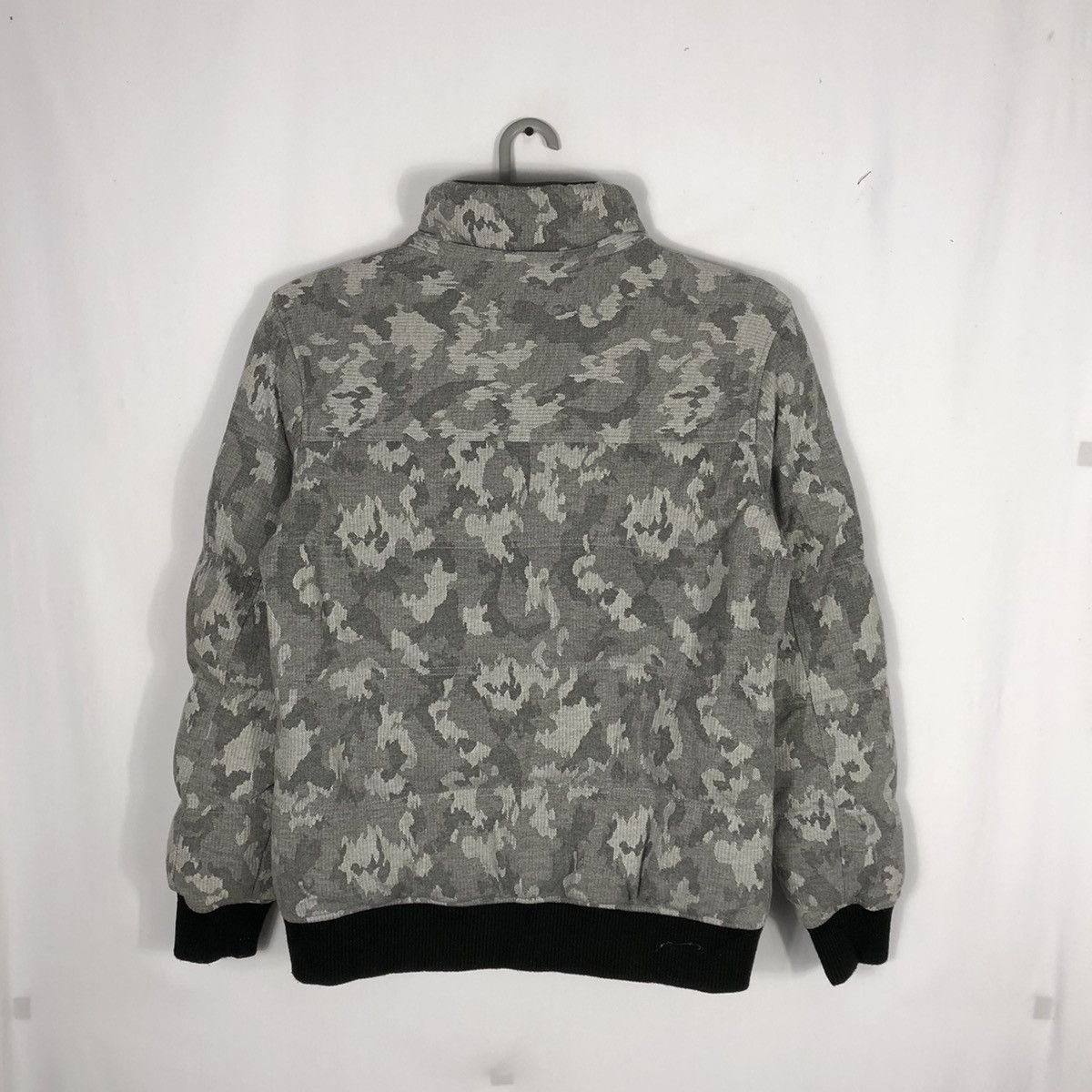 Japanese Brand Vintage Growth By Grail AOP Camo Styles Puffer Jacket Size US M / EU 48-50 / 2 - 4 Thumbnail