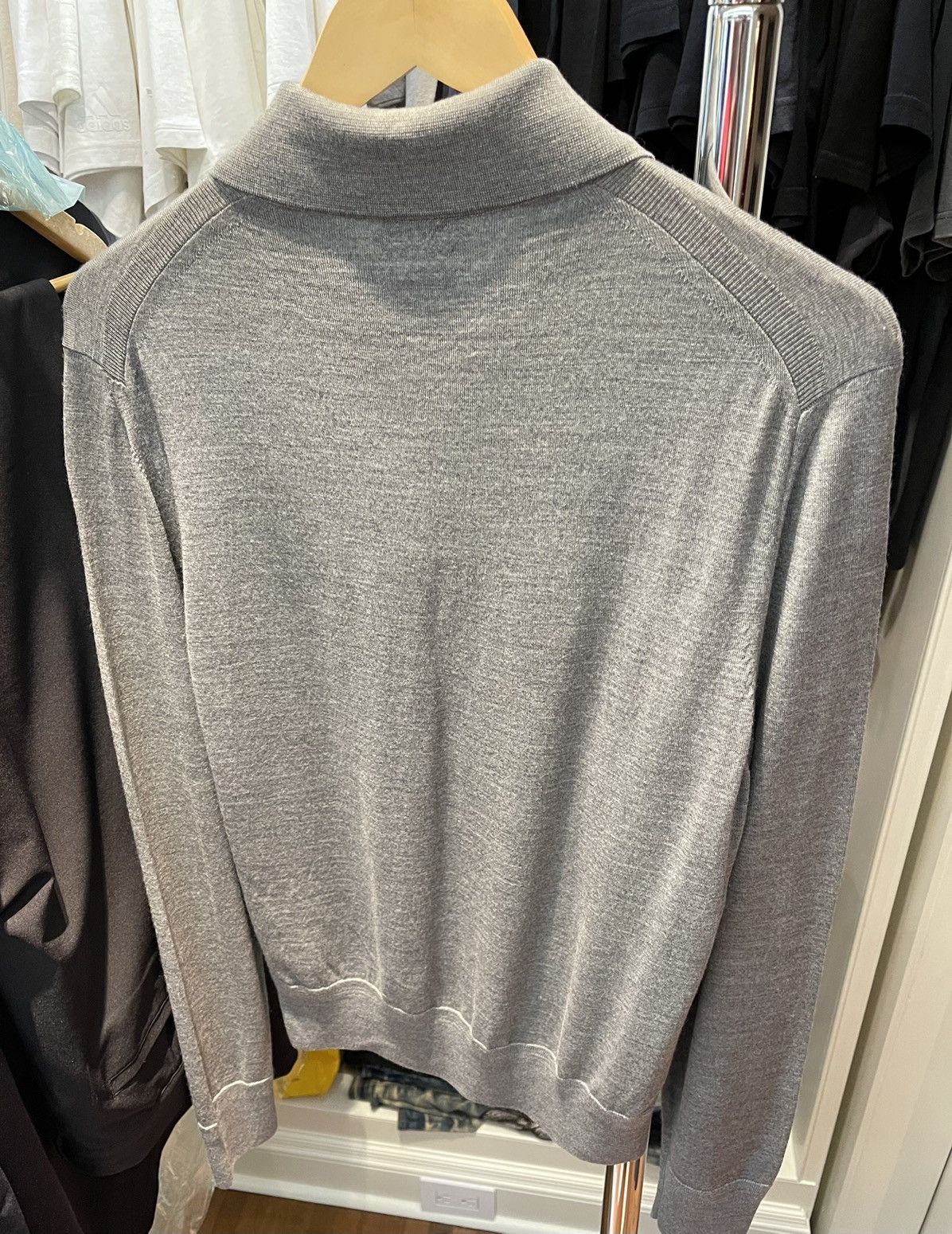 Tom Ford Tom Ford grey long sleeve polo Size US M / EU 48-50 / 2 - 2 Thumbnail