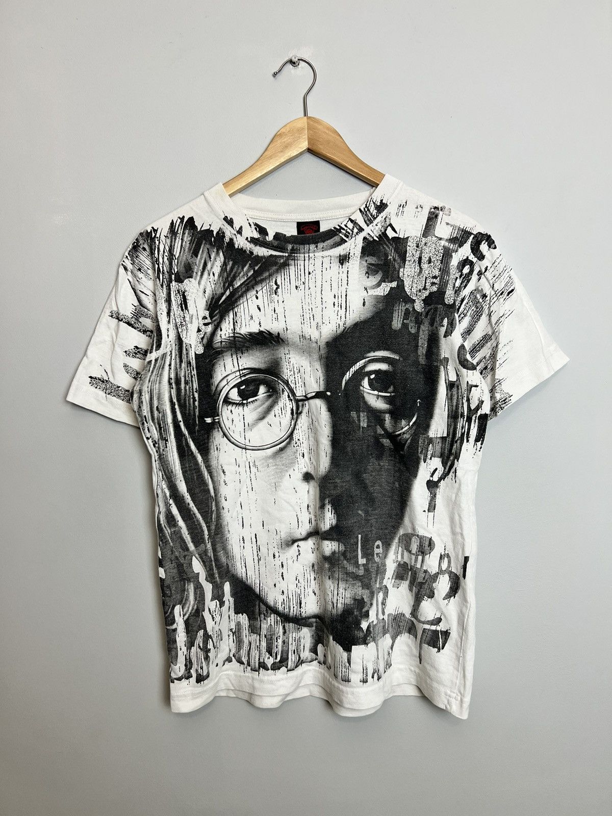 Band Tees VTG 00s John Lennon Big Graphic All Over Print T-Shirt Size US M / EU 48-50 / 2 - 1 Thumbnail