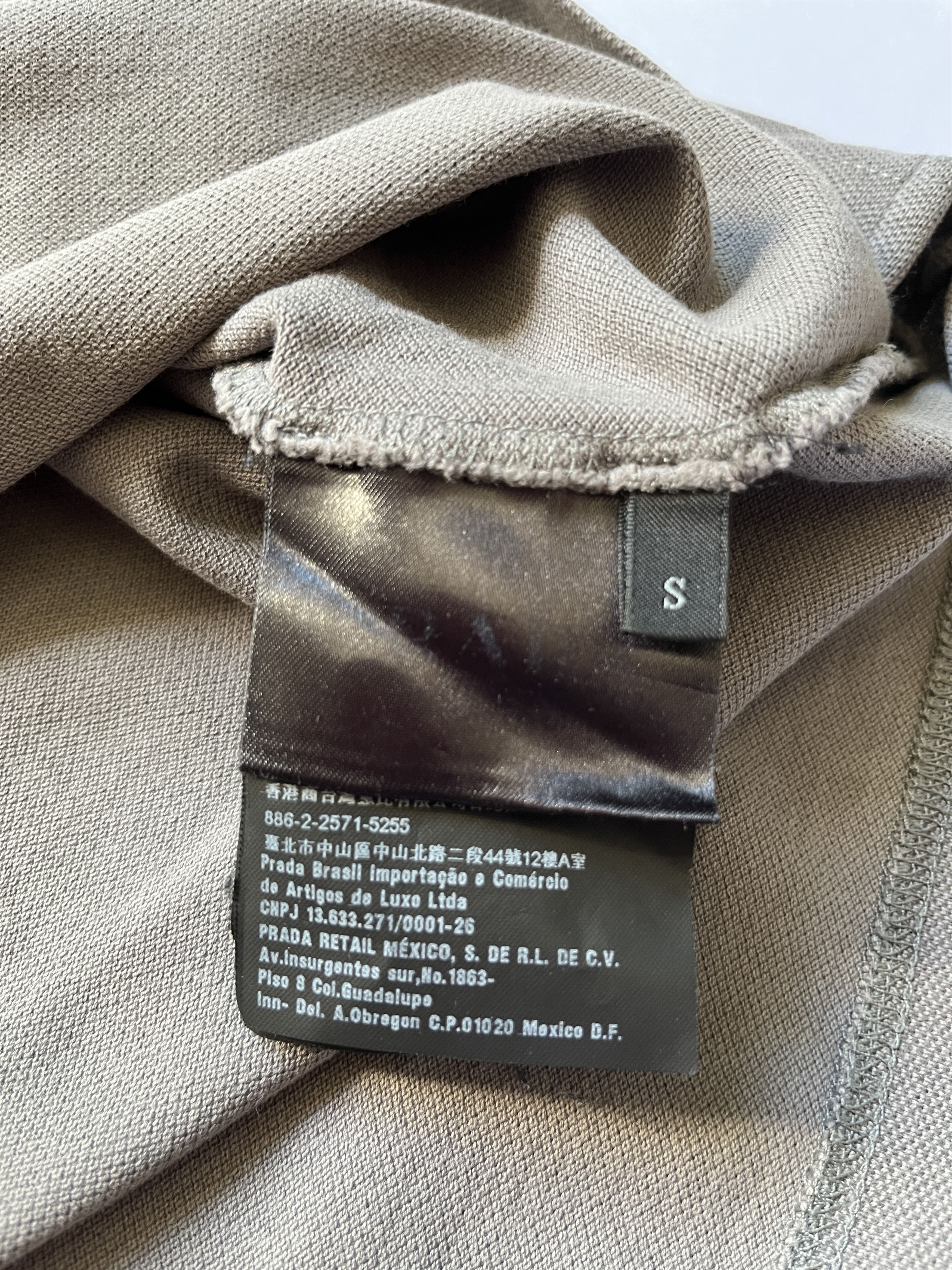 Prada ⚡️QUICK SALE⚡️2016 Prada Taupe Grey Polo Size US S / EU 44-46 / 1 - 4 Thumbnail