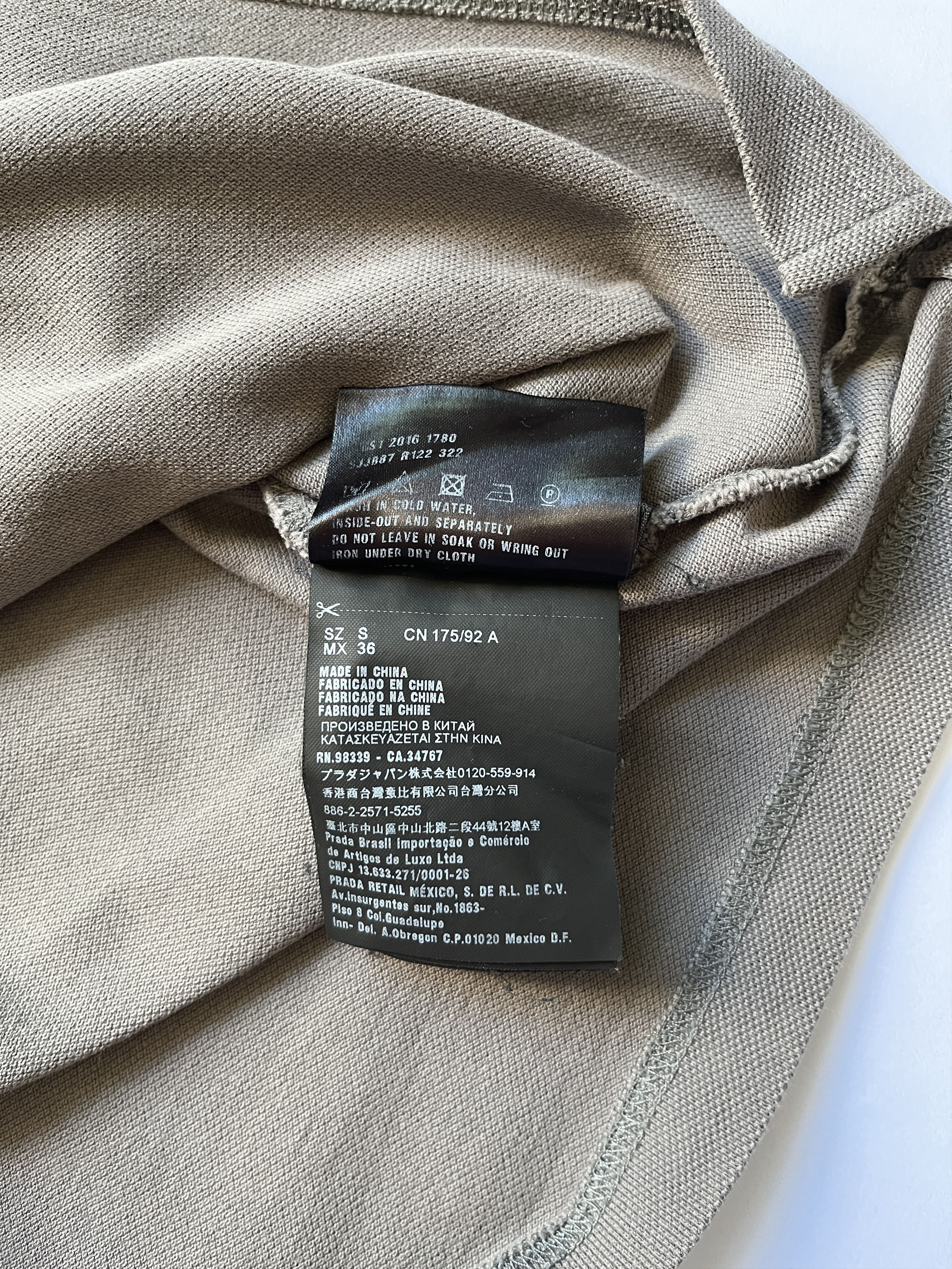 Prada ⚡️QUICK SALE⚡️2016 Prada Taupe Grey Polo Size US S / EU 44-46 / 1 - 5 Thumbnail