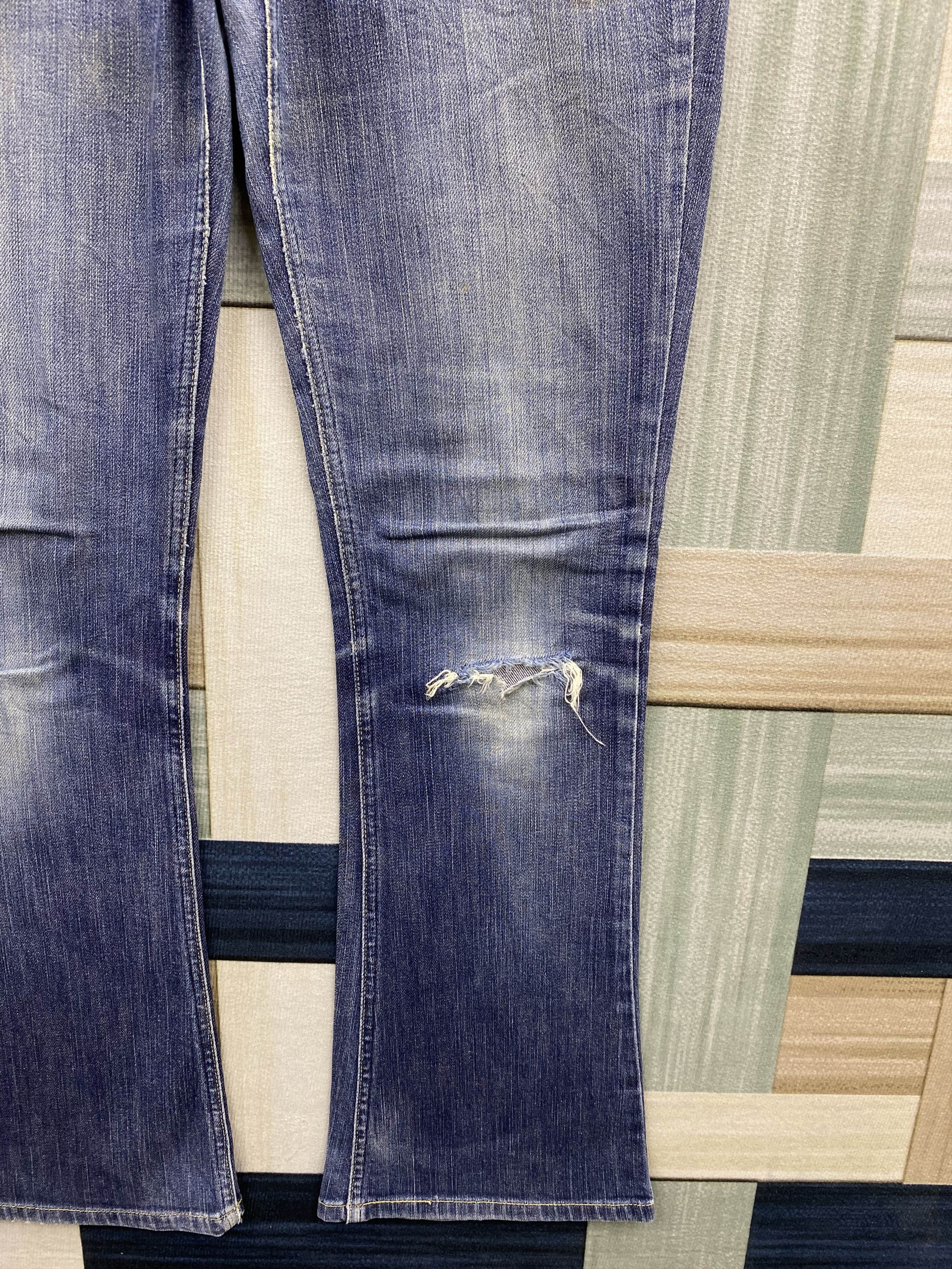 Levi's Vintage Distress Y2K Levi's Flare Denim Jean Size 29" - 11 Thumbnail