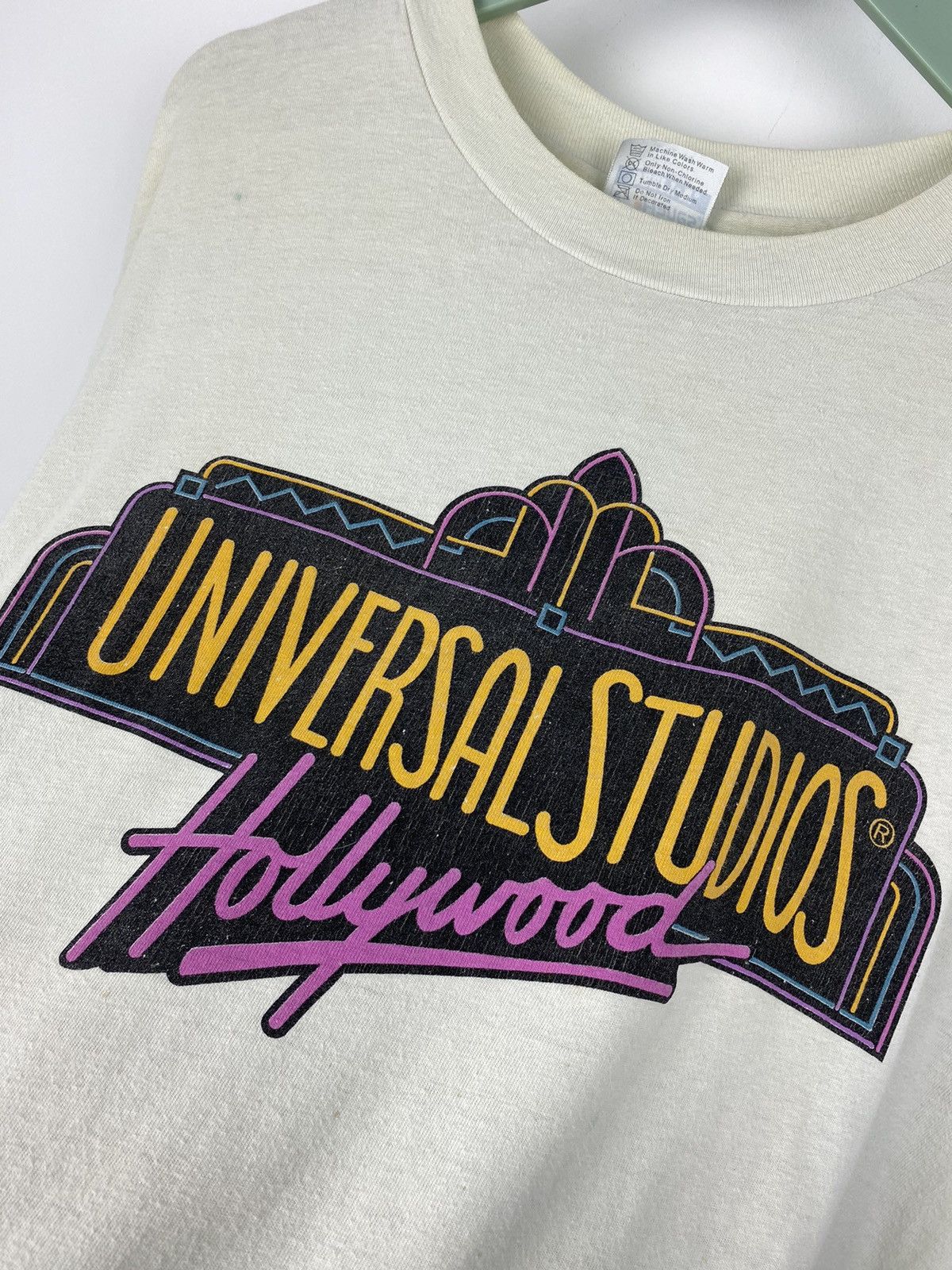 Vintage Vintage Universal Studios Hollywood Promo USA T Shirt Y2K Size US L / EU 52-54 / 3 - 3 Thumbnail
