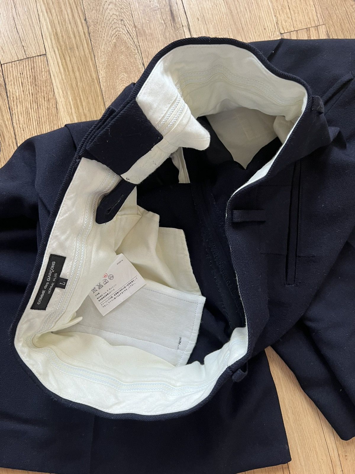 Comme des Garcons AD 2016 Pleated wide shorts wool navy blue Size US 34 / EU 50 - 7 Thumbnail