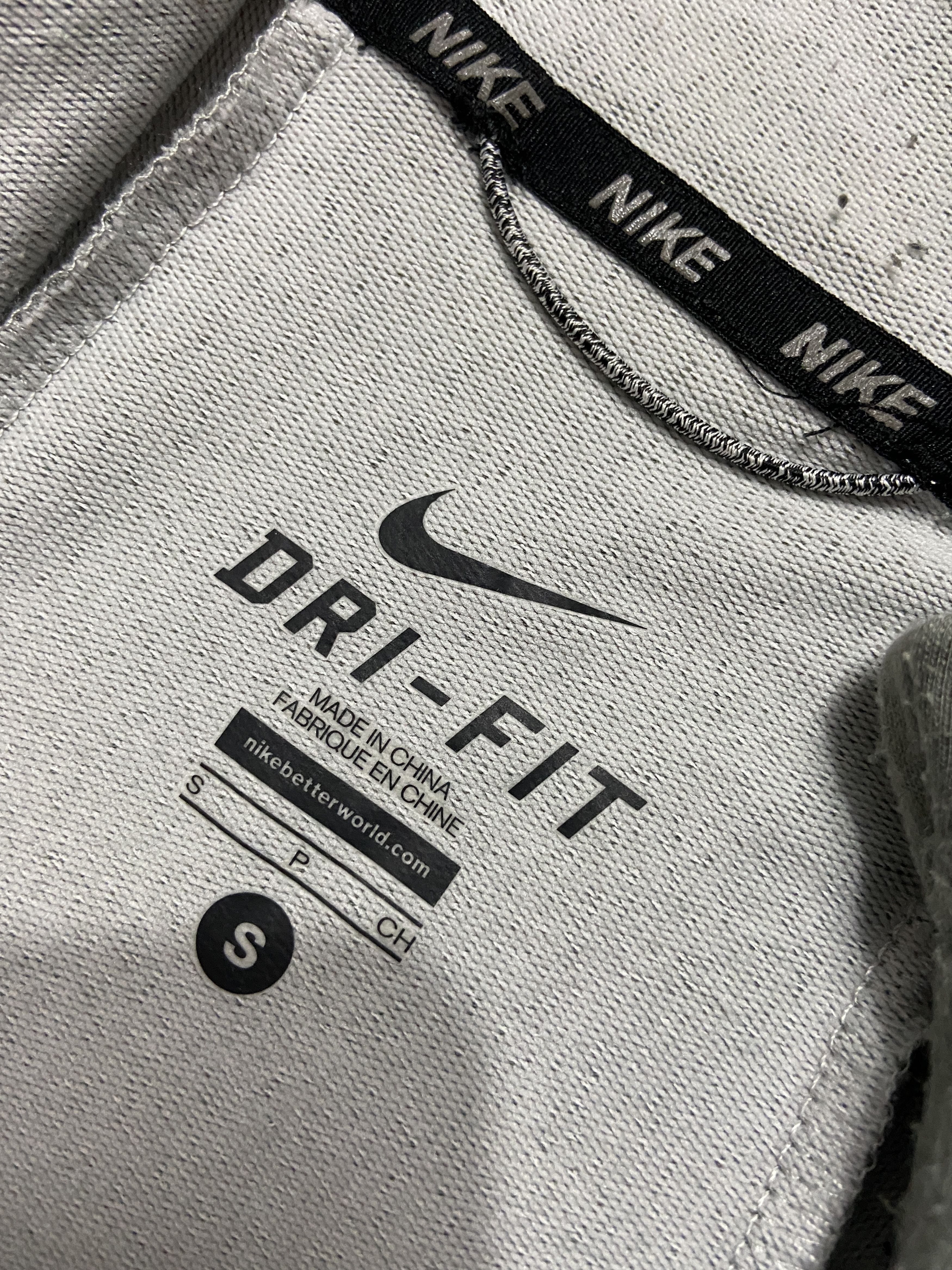 Nike × Vintage Vintage Nike Mens Hoodie Dri Fit Y2K Size US M / EU 48-50 / 2 - 4 Thumbnail