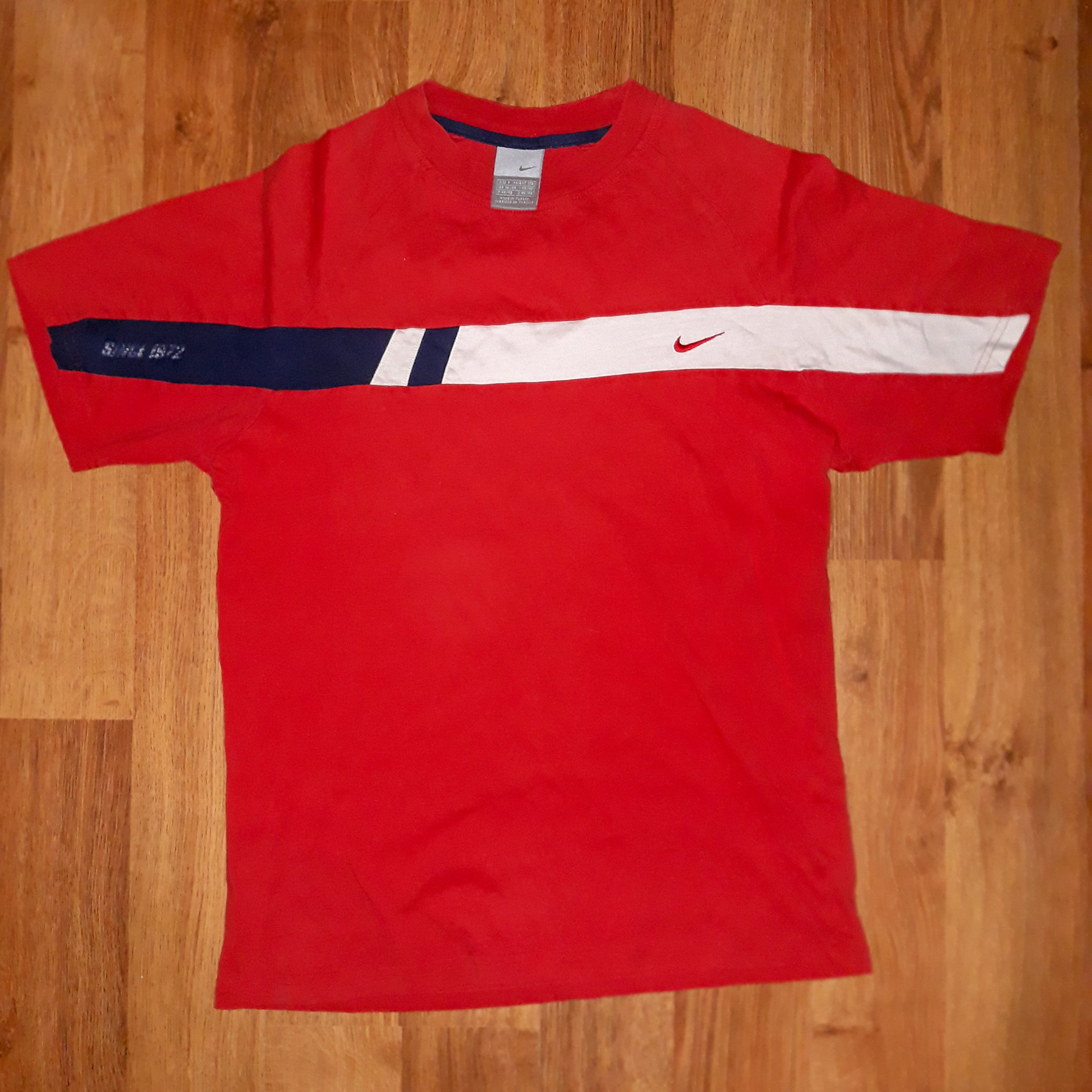 Nike × Vintage Nke Vintage Tee Size US S / EU 44-46 / 1 - 2 Thumbnail