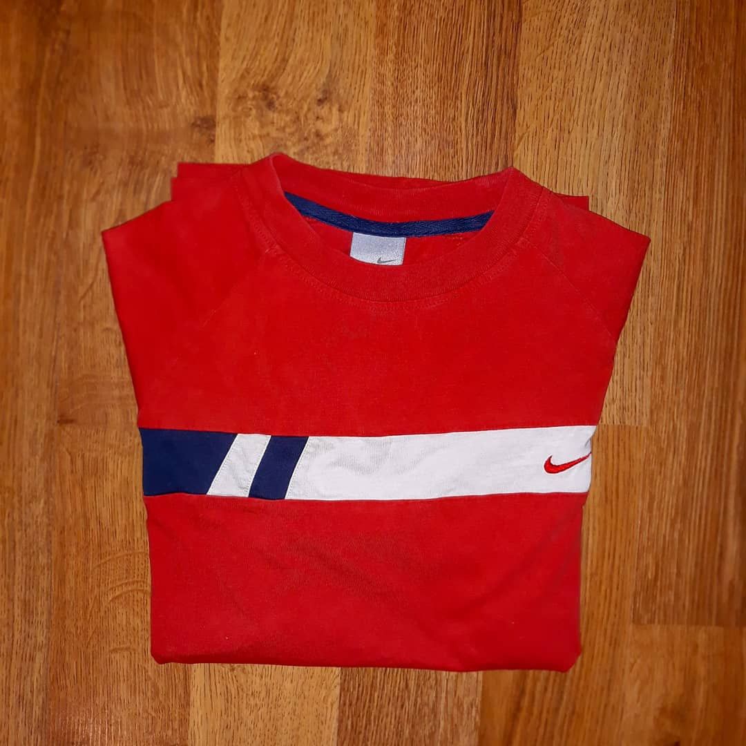 Nike × Vintage Nke Vintage Tee Size US S / EU 44-46 / 1 - 1 Thumbnail