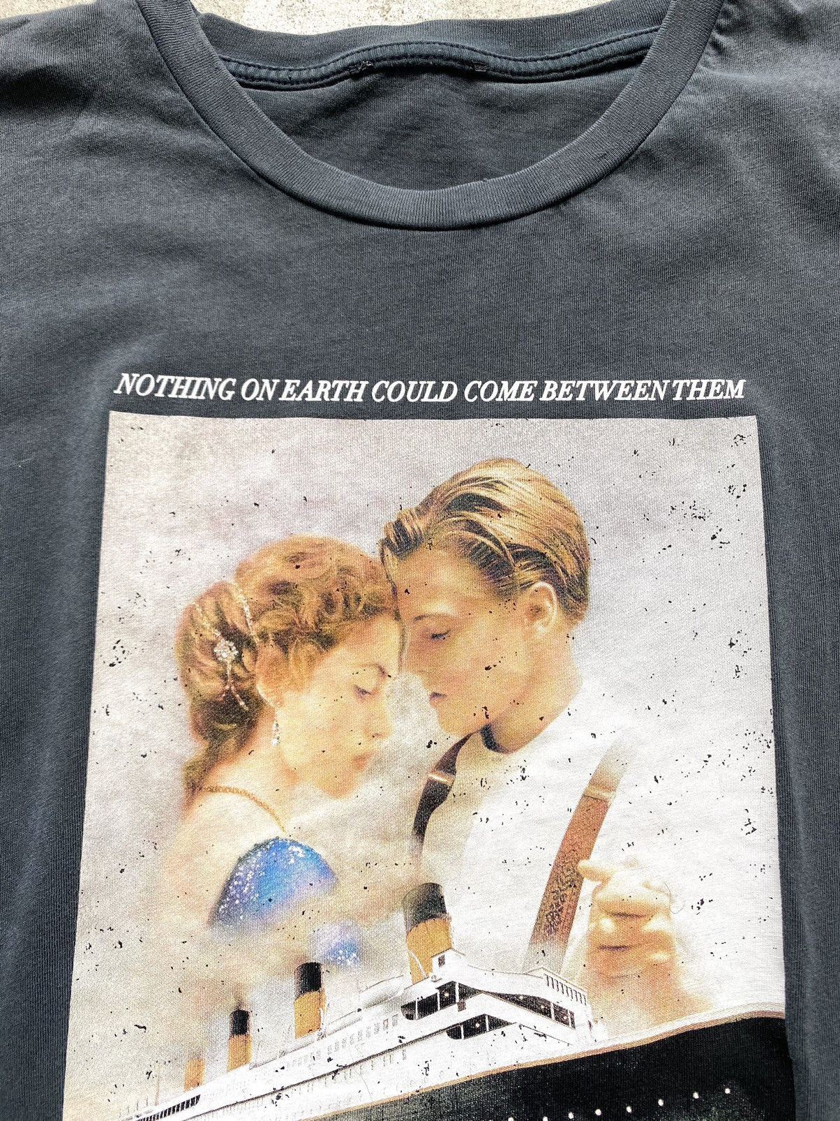 Vintage Vintage Titanic Movie Promo T Shirt Leonardo DiCaprio Size US L / EU 52-54 / 3 - 4 Thumbnail