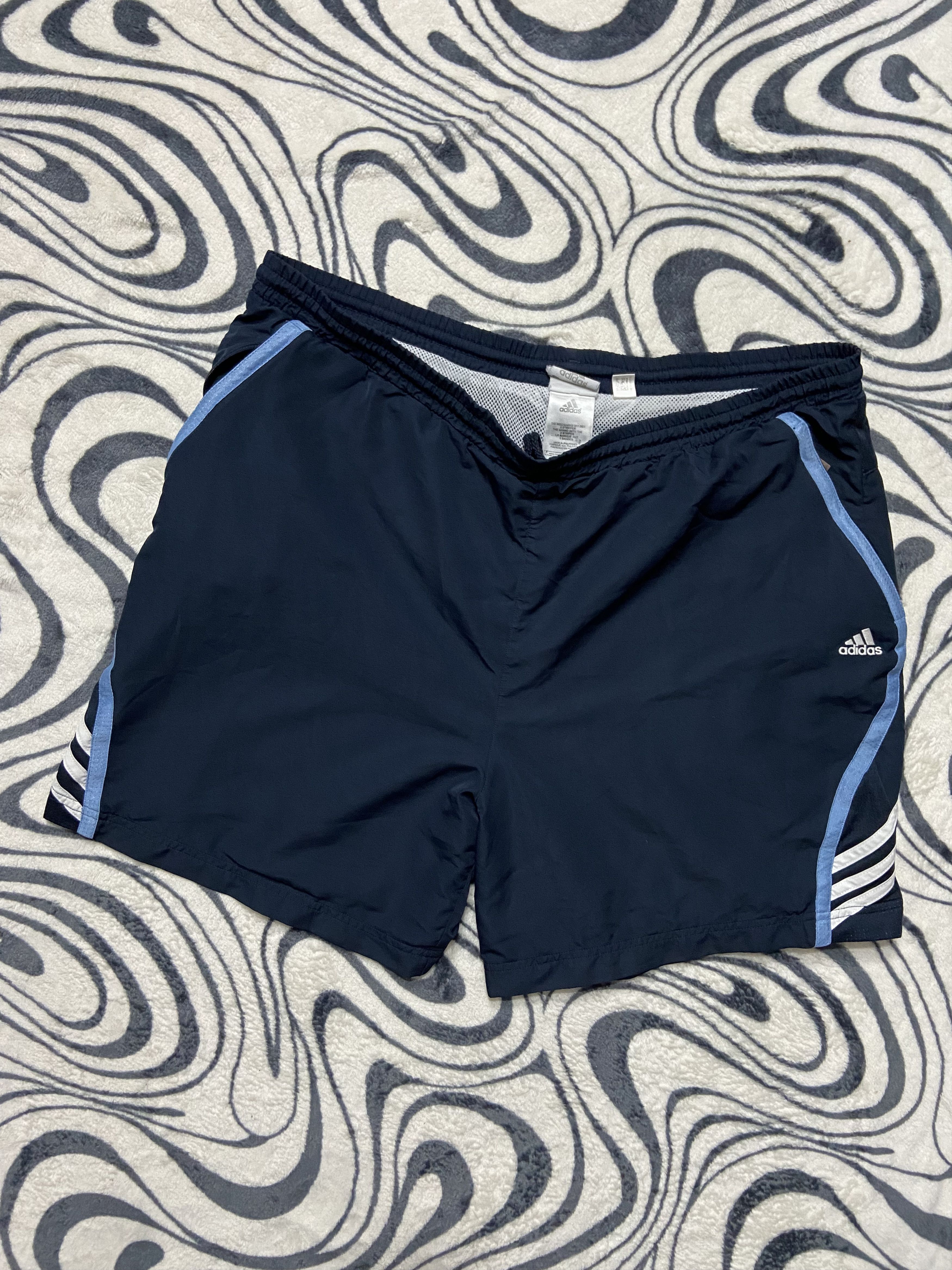 Adidas × Vintage Vintage Adidas Mens Nylon Shorts Y2K Size US 36 / EU 52 - 1 Thumbnail