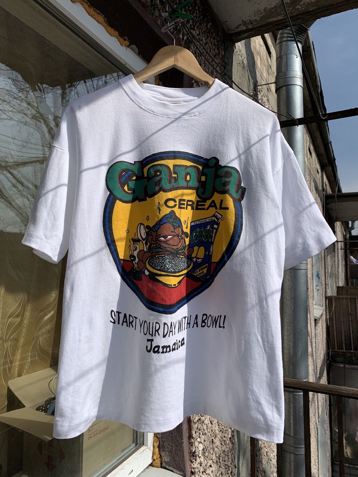 Vintage Vintage Ganja Cereal Jamaica White T-Shirt Size US M / EU 48-50 / 2 - 1 Thumbnail