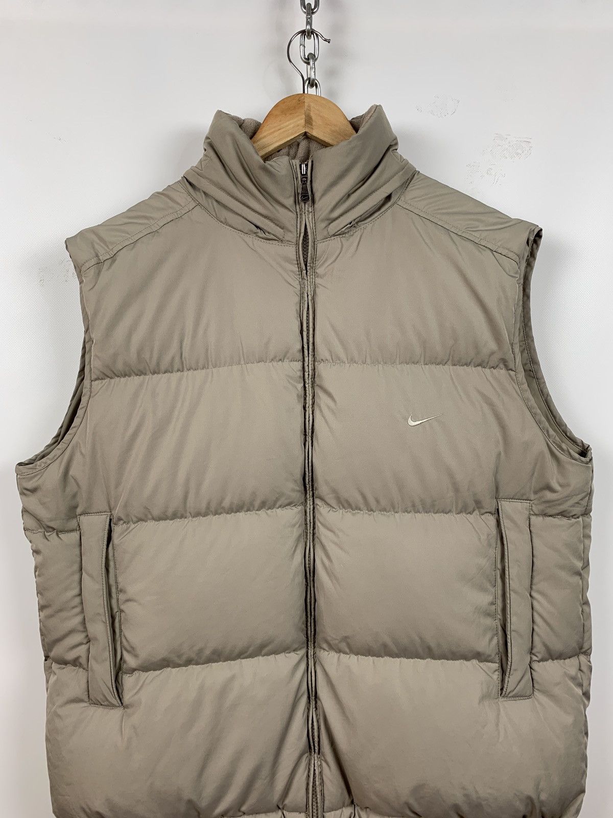 Nike 00s Vintage Nike Beige Down Puffer Vest Size US L / EU 52-54 / 3 - 4 Thumbnail