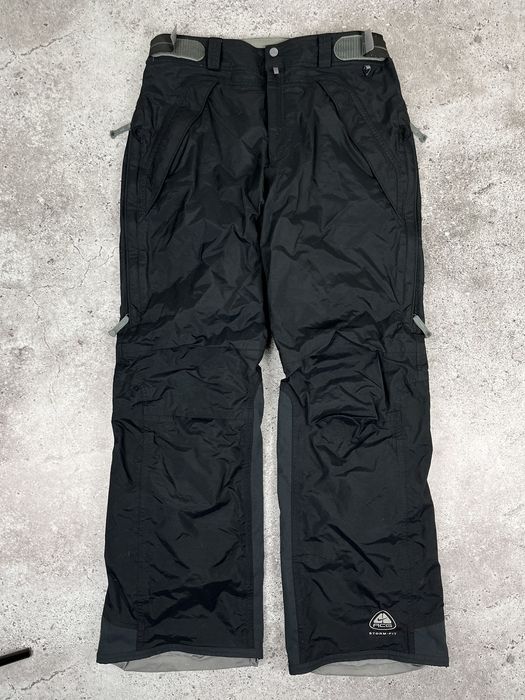 Vintage Nike ACG Cargo Ski Pants in Black