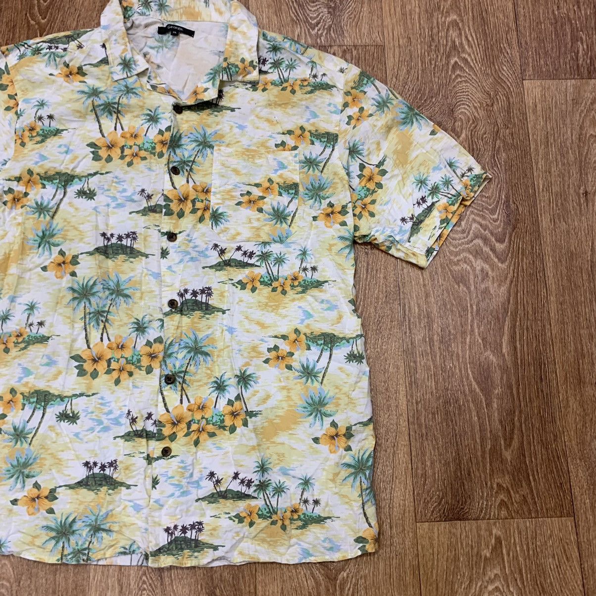 Vintage Vintage 90s Hawaiian Shirt All Over Print Streetwear Boxy XL Size US XL / EU 56 / 4 - 4 Thumbnail