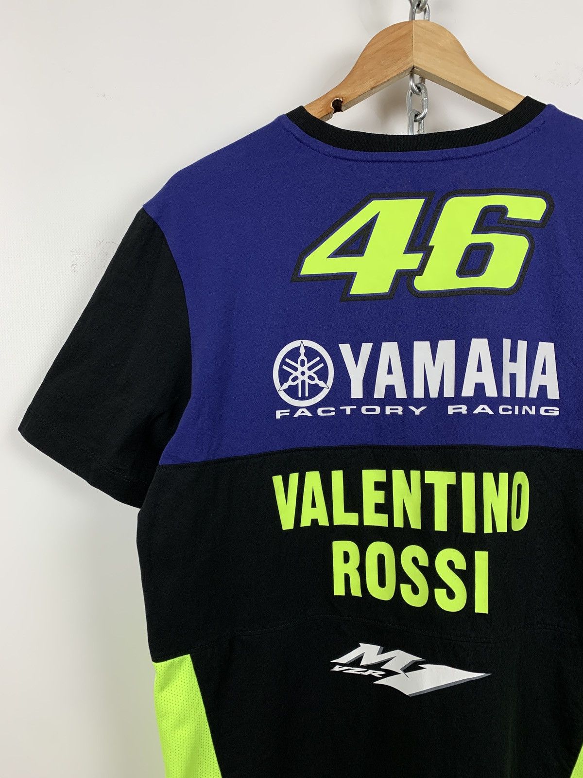 Vintage Vintage Yamaha Valentino Rossi #46 Racing T-Shirt Size US XL / EU 56 / 4 - 8 Thumbnail