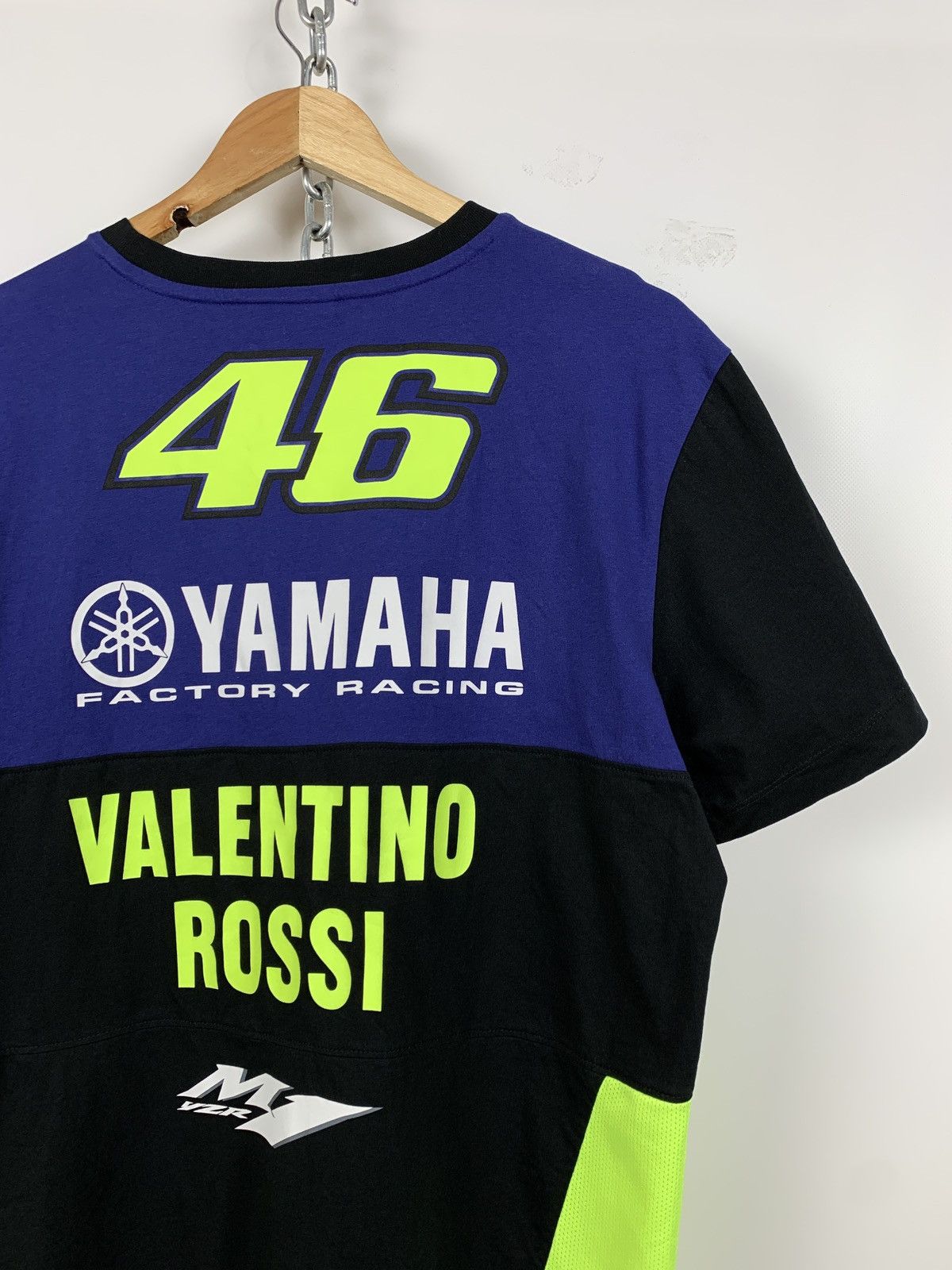 Vintage Vintage Yamaha Valentino Rossi #46 Racing T-Shirt Size US XL / EU 56 / 4 - 9 Thumbnail