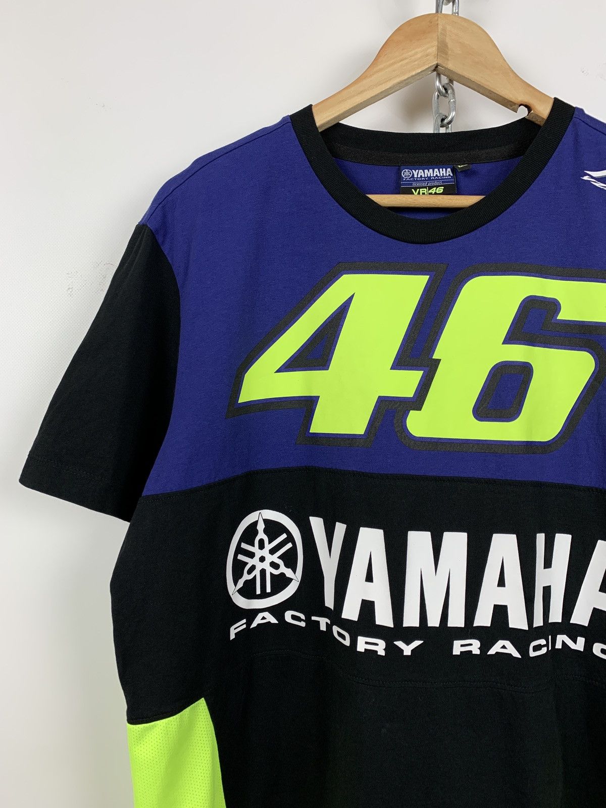 Vintage Vintage Yamaha Valentino Rossi #46 Racing T-Shirt Size US XL / EU 56 / 4 - 3 Thumbnail