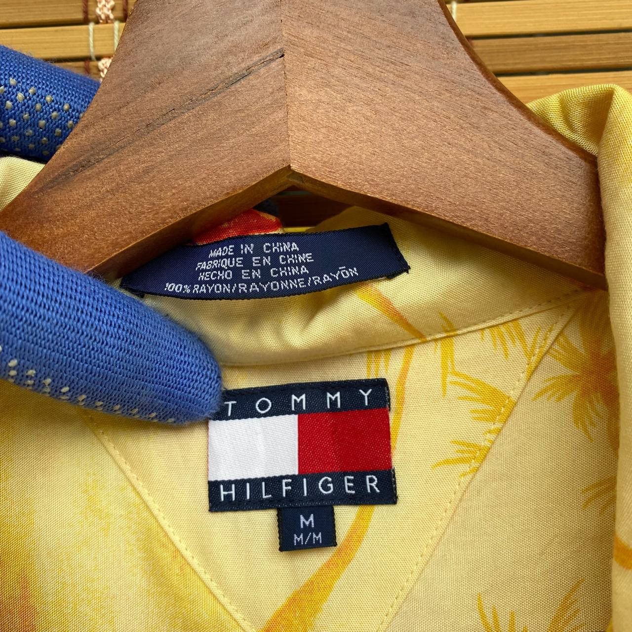 Tommy Hilfiger × Vintage Vintage TOMMY RAYON 100 Hilfiger hawaii shirt Size US M / EU 48-50 / 2 - 4 Thumbnail