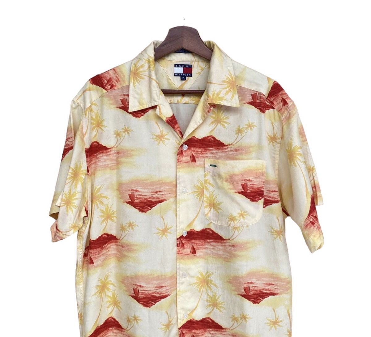 Tommy Hilfiger × Vintage Vintage TOMMY RAYON 100 Hilfiger hawaii shirt Size US M / EU 48-50 / 2 - 3 Thumbnail