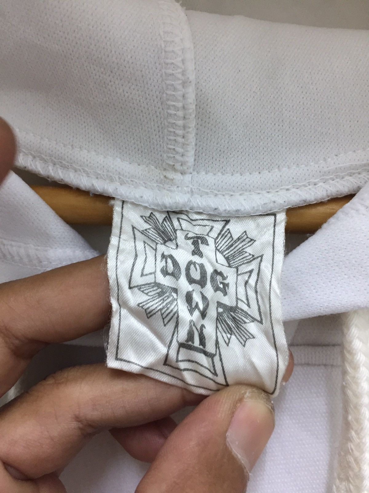 Dogtown Vintage Dog Town Skateboard Happy Cat Hoodie Size US XL / EU 56 / 4 - 13 Thumbnail