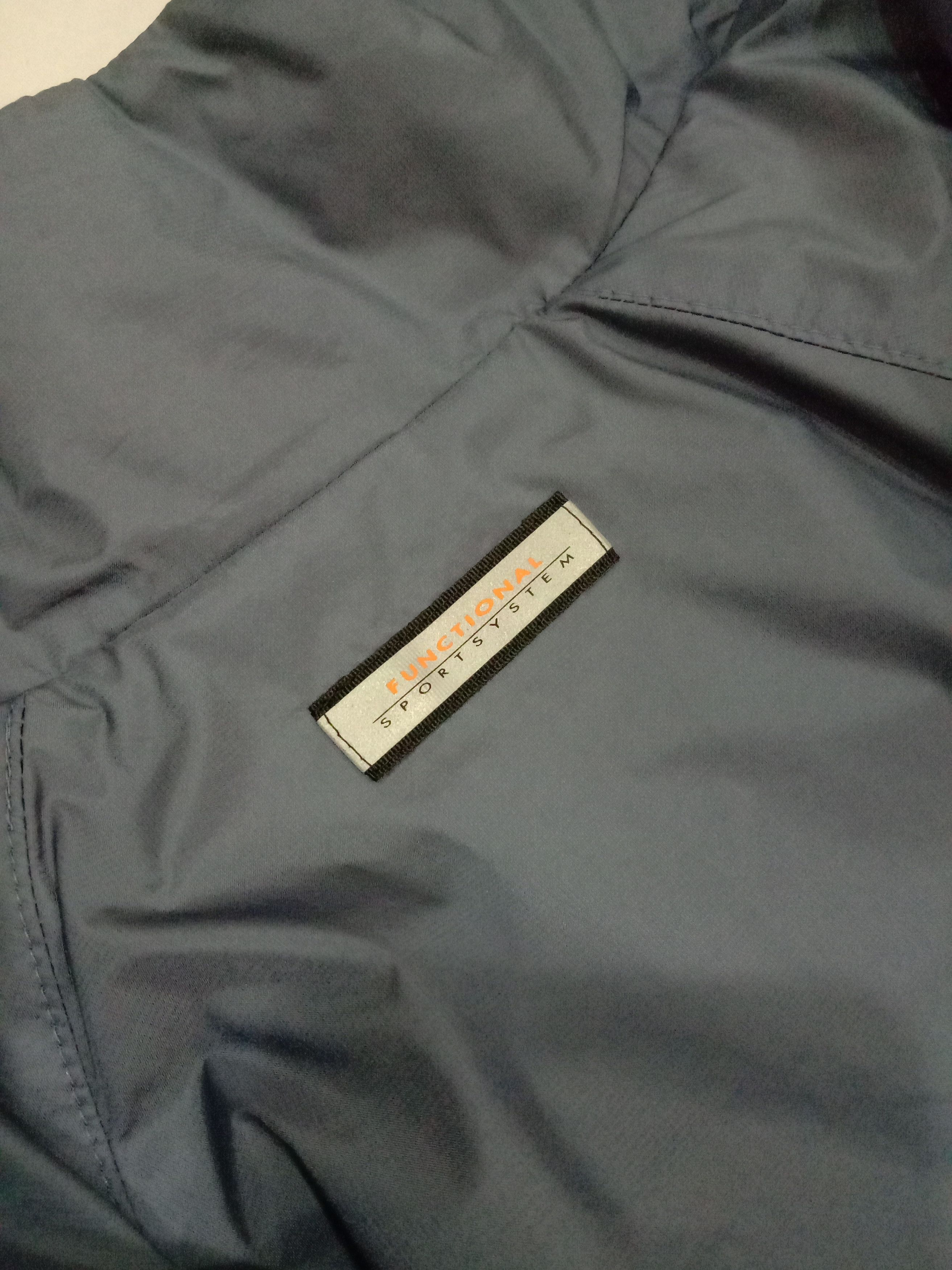 Descente Waterproof / Windproof / Breathable / Light Weight Jacket Size US M / EU 48-50 / 2 - 6 Thumbnail