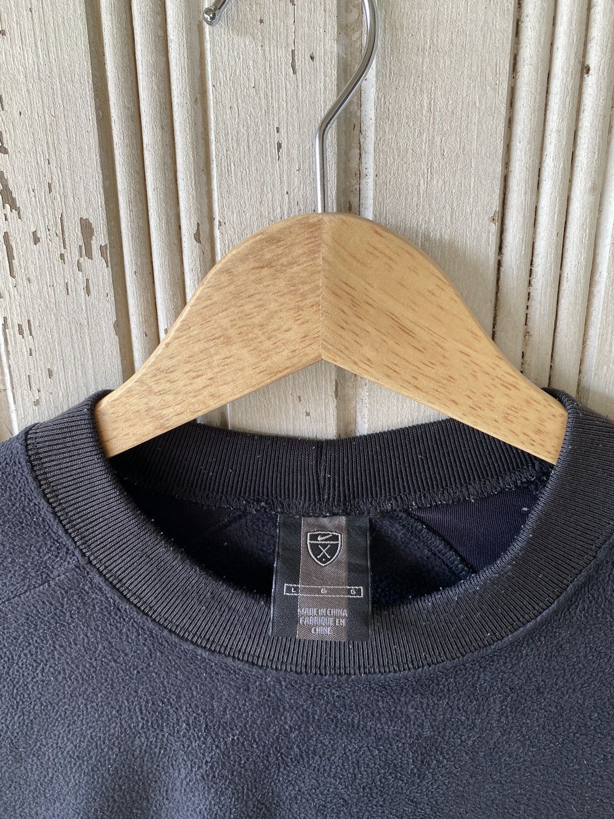 Nike Vintage Y2k Nike Mini Swoosh Sweatshirt Size US L / EU 52-54 / 3 - 7 Thumbnail