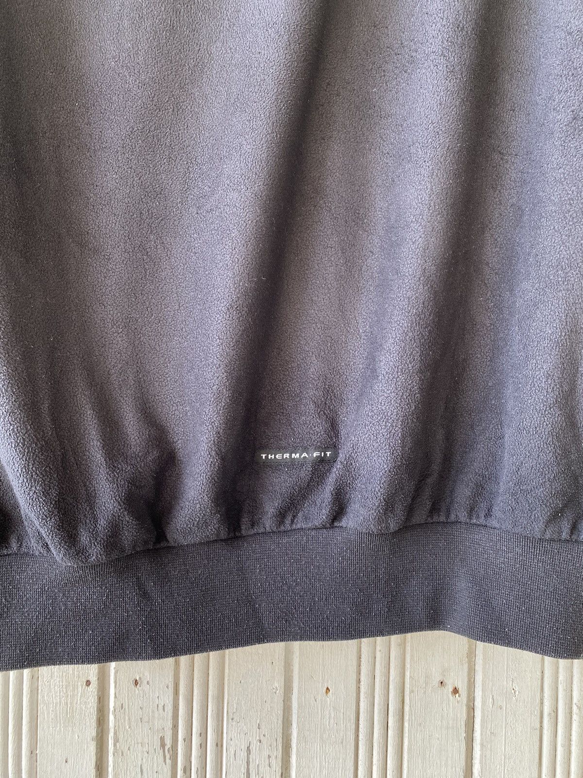 Nike Vintage Y2k Nike Mini Swoosh Sweatshirt Size US L / EU 52-54 / 3 - 10 Thumbnail