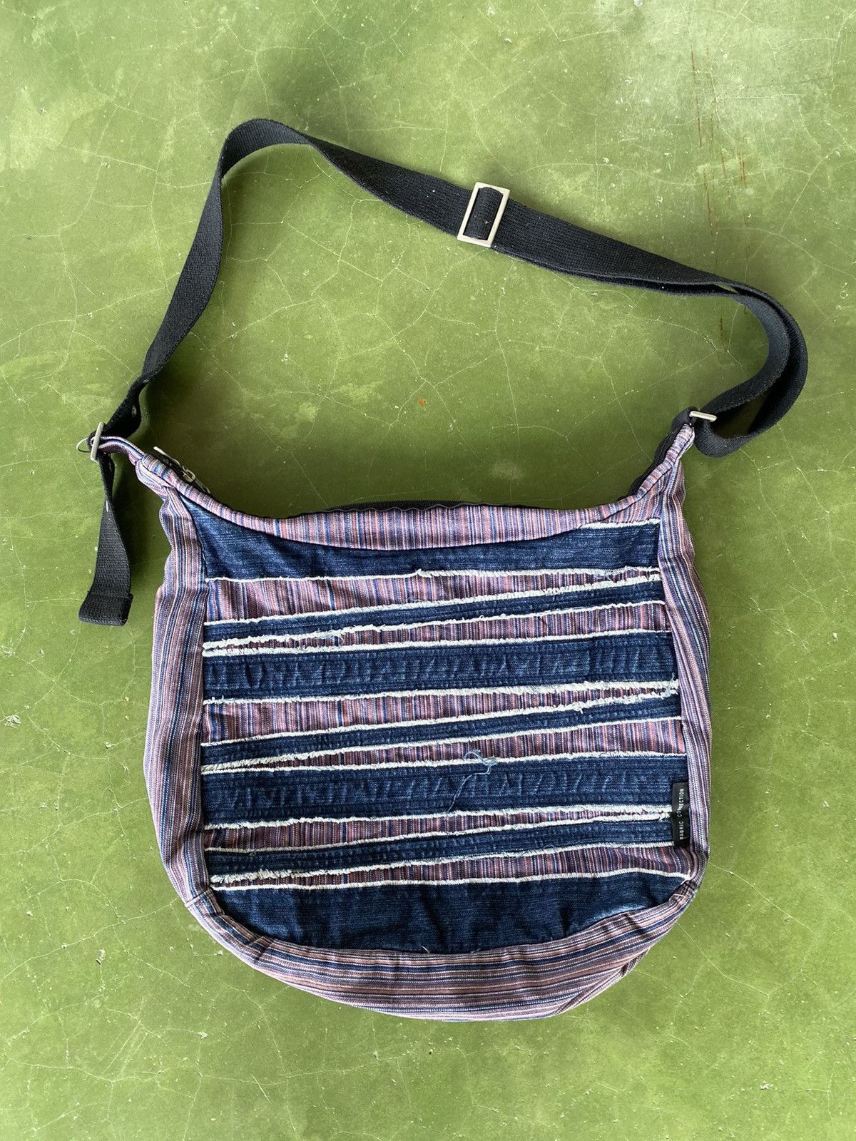 Japanese Brand × Vintage Vintage Fabric Connection Cross Body Bag Distressed Size ONE SIZE - 1 Thumbnail
