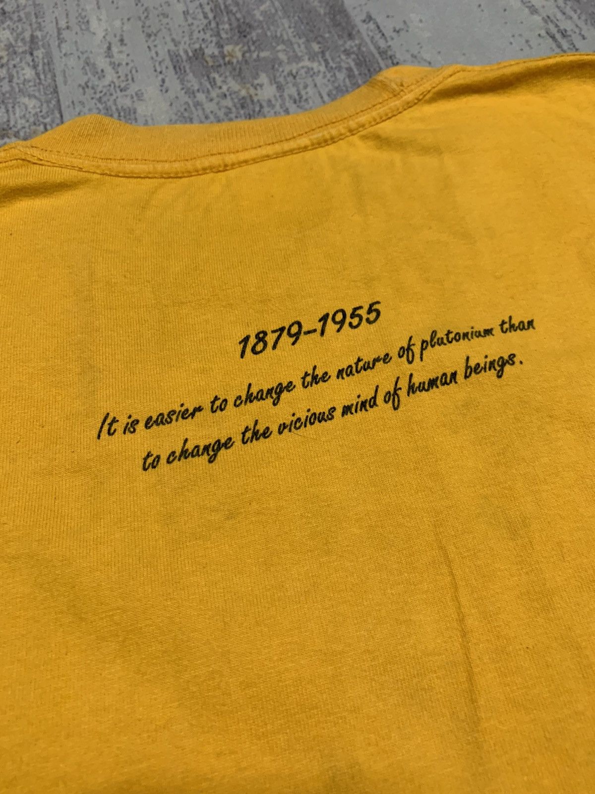 Vintage Vintage Albert Einstein Graphic T-Shirt Mustard Big Head Size US S / EU 44-46 / 1 - 6 Thumbnail