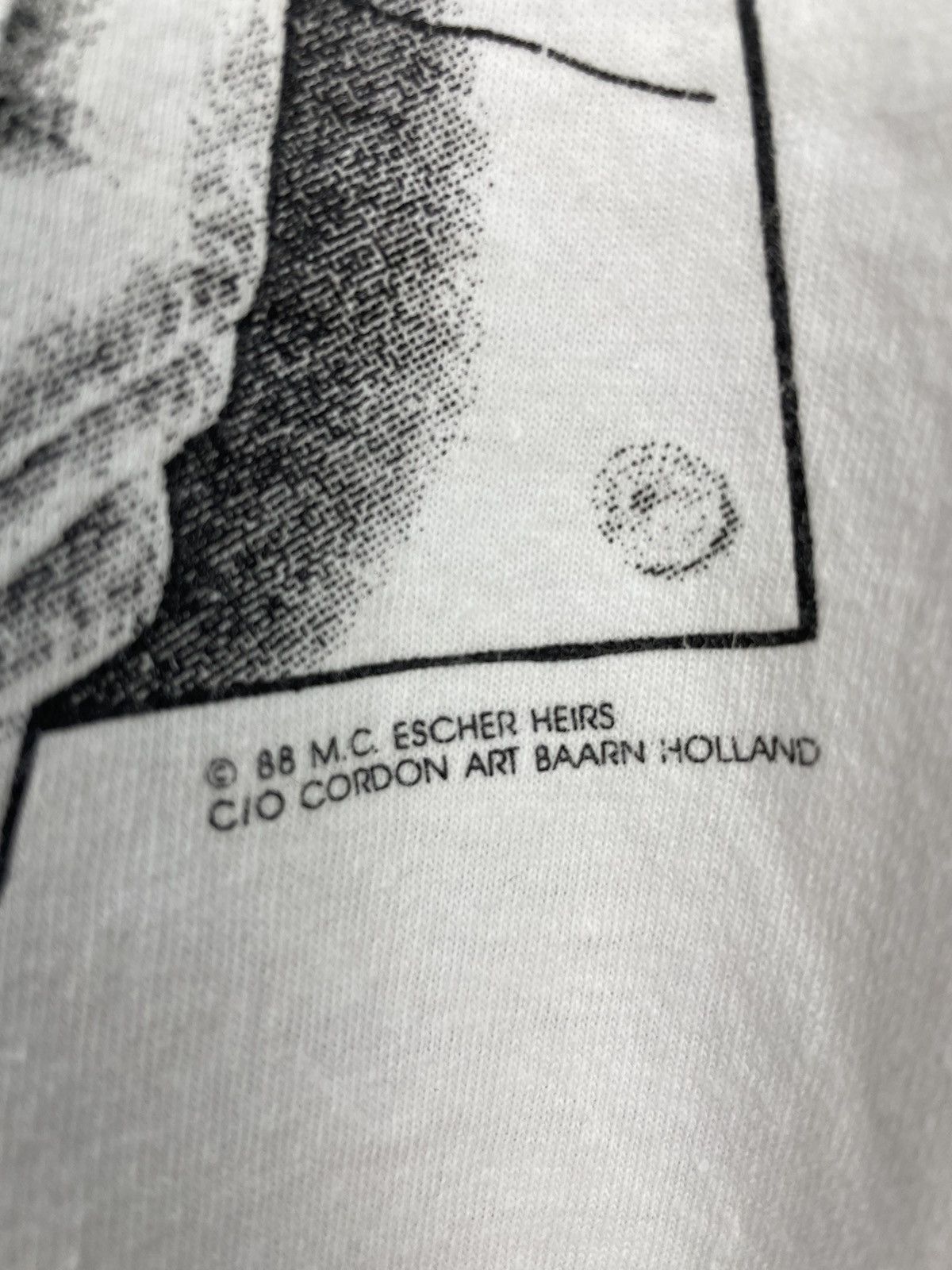 Vintage Vintage 80s M.C. Escher art t shirt Size US XL / EU 56 / 4 - 6 Thumbnail