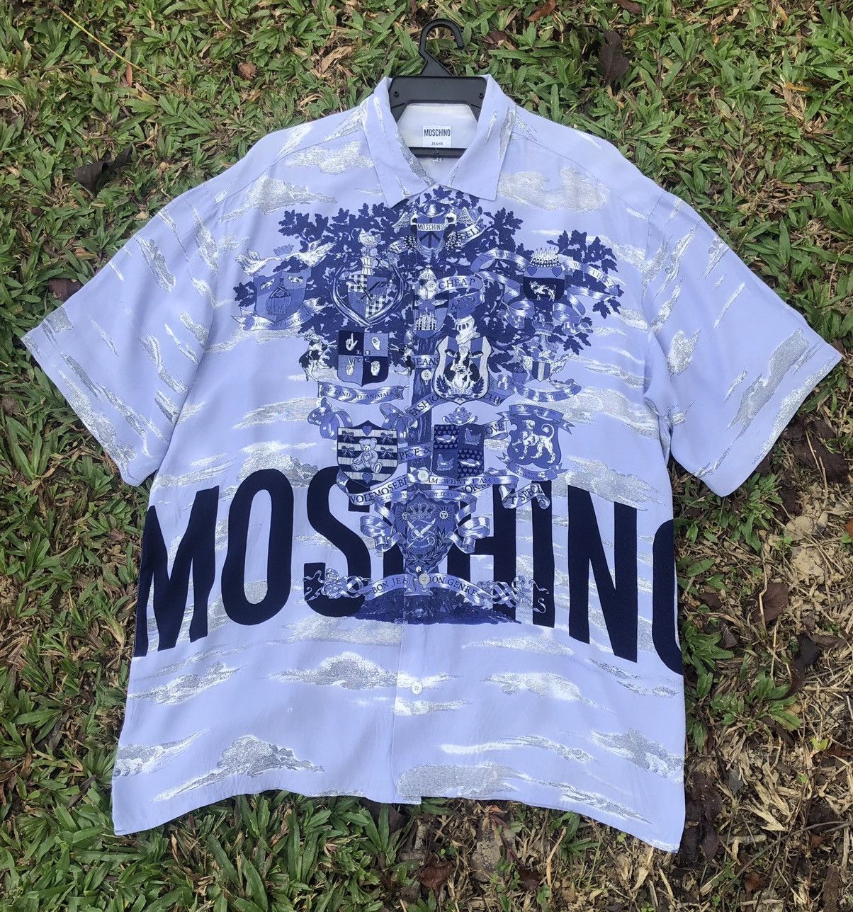 Moschino Vintage MOSCHINO Overprint Spellout Rayon Shirt Rare Size US XL / EU 56 / 4 - 1 Thumbnail
