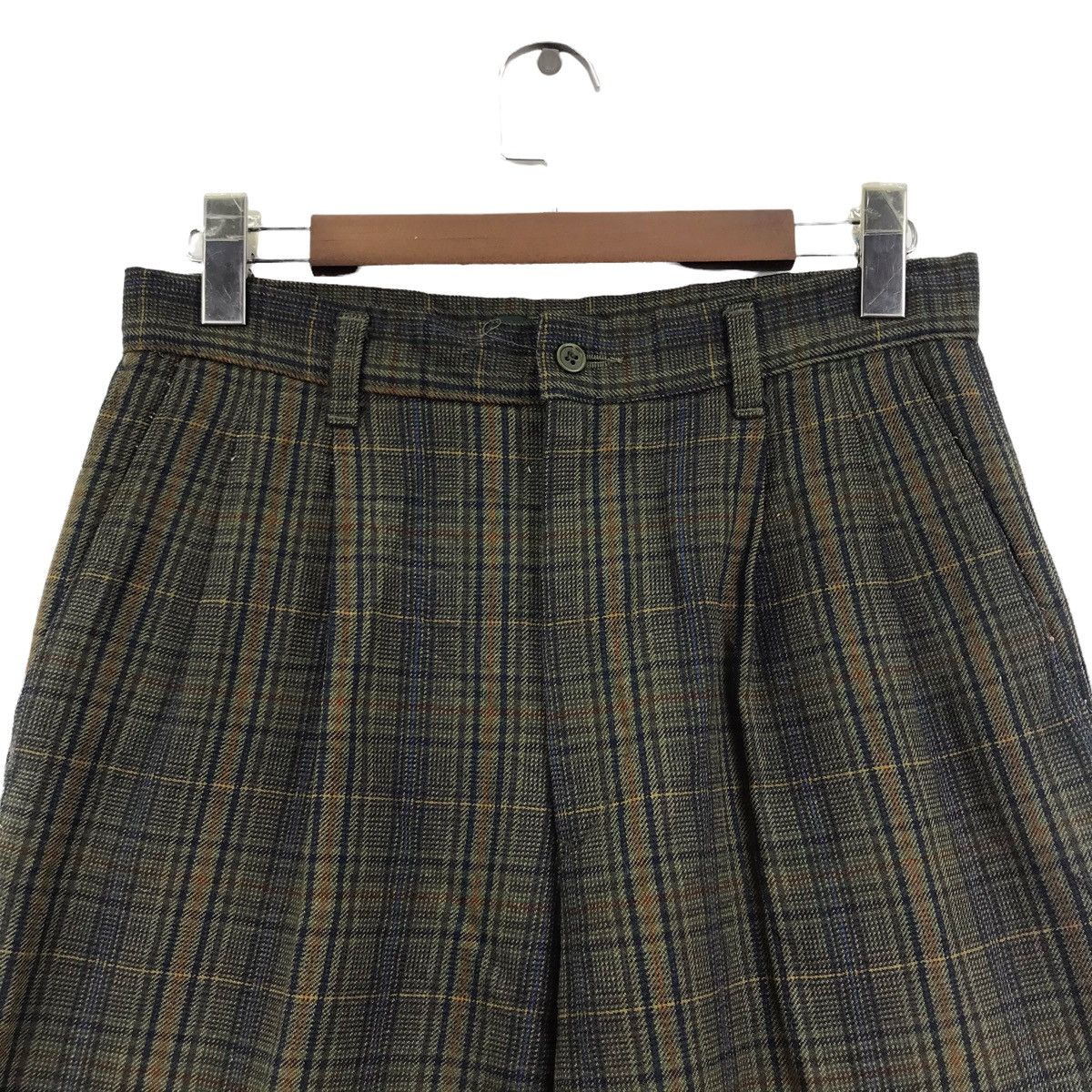 United Colors Of Benetton UNITED COLOR of BENETTON Check Tartan Wool Trousers Casual Size US 30 / EU 46 - 2 Thumbnail