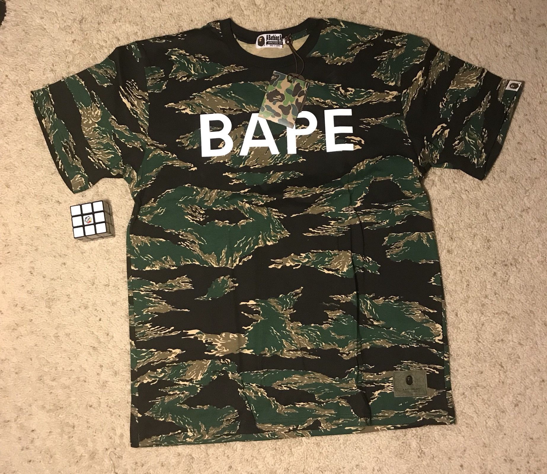 A BATHING APE（エイプ）TIGER CAMO TIGER TEE Tシャツ 虎 緑 S A BATHING APE（エイプ）TIGER CAMO TIGER TEE Tシャツ 虎 緑 S