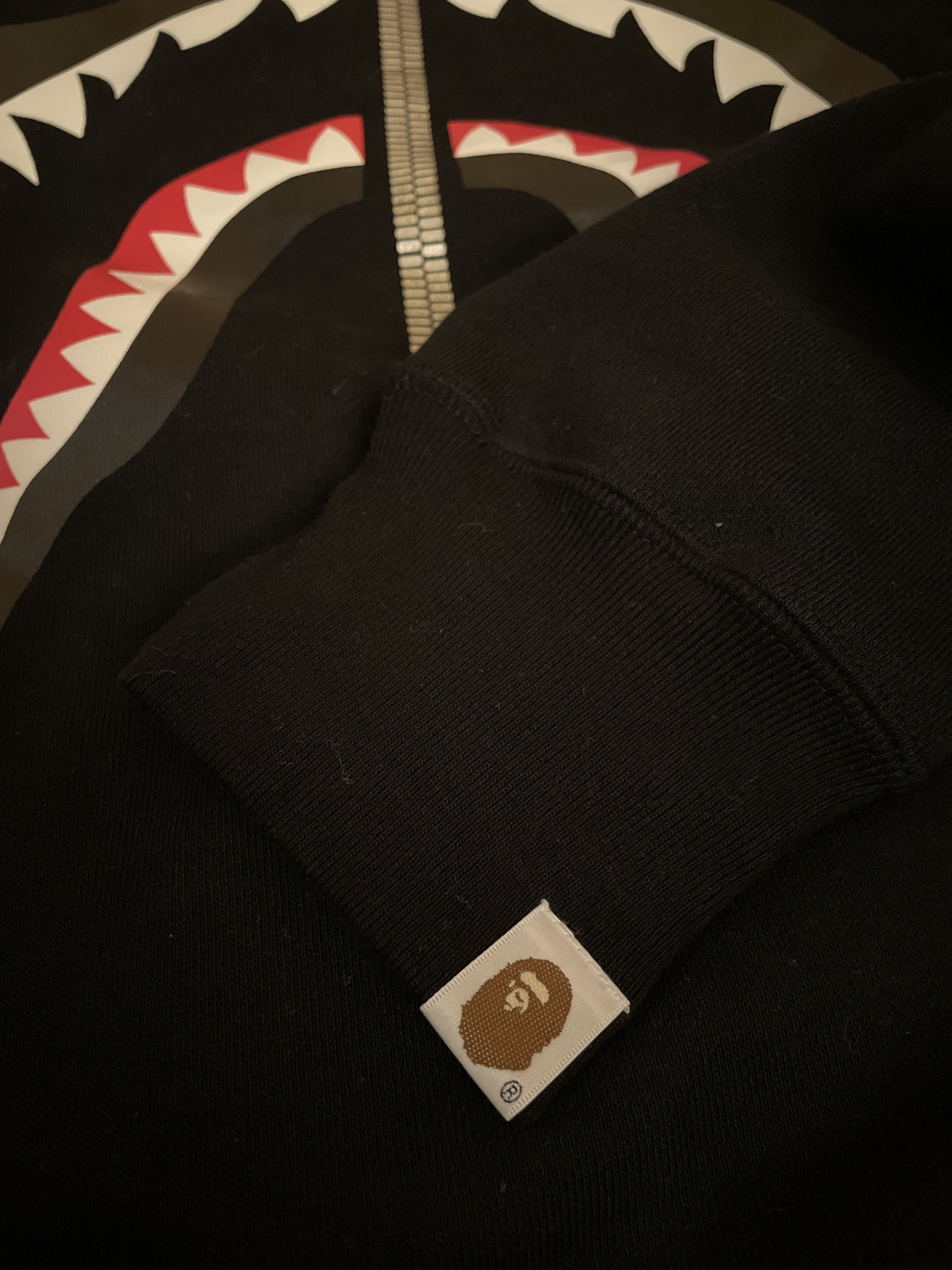 Bape BAPE WGM SHARK CREWNECK Size US L / EU 52-54 / 3 - 5 Thumbnail