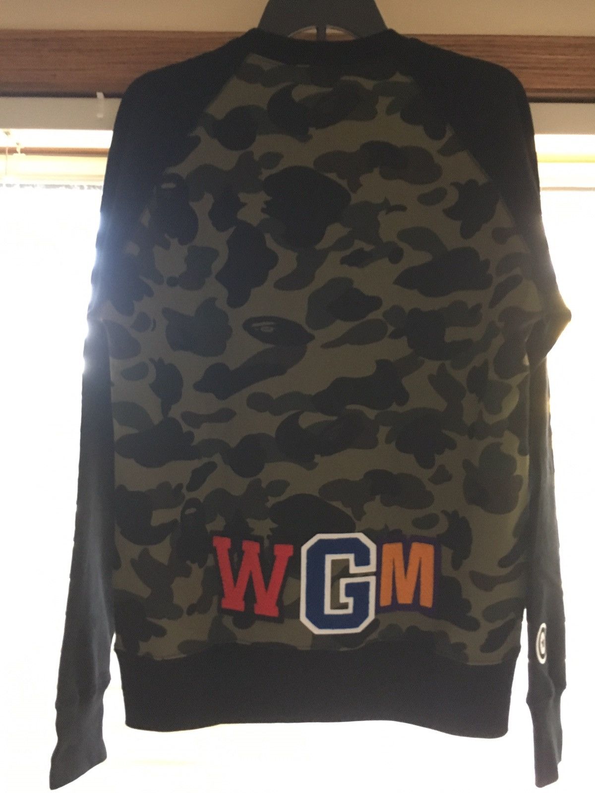 Bape BAPE WGM SHARK CREWNECK Size US L / EU 52-54 / 3 - 3 Thumbnail