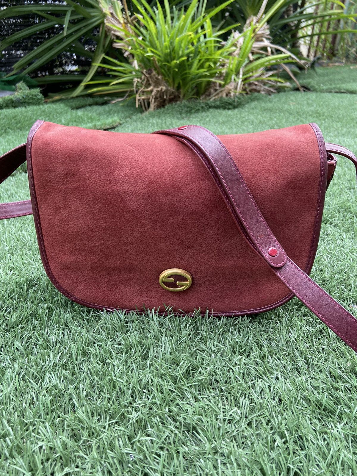 Gucci Gucci Burgundy Marron Hobo Suede Leather Crossbody Bag Size ONE SIZE - 1 Thumbnail