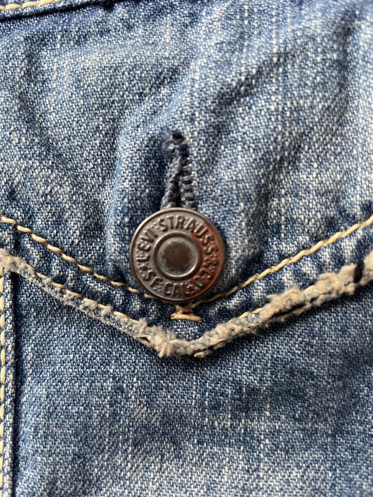 Levi's Levi’s Faded Premium Red Tab Denim Jacket Size US M / EU 48-50 / 2 - 13 Thumbnail