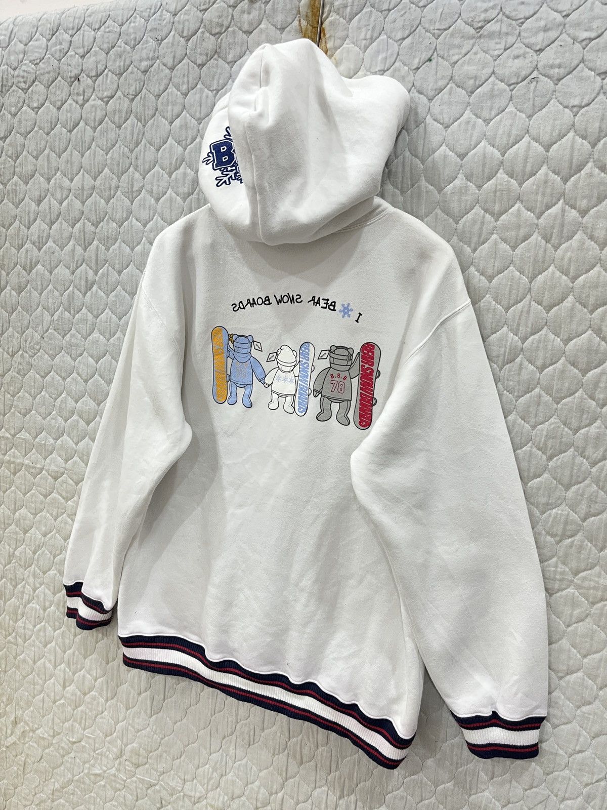 Other (Xxx). BEAR SNOW BOARDS HOODIE PULLOVER JACKET Size US L / EU 52-54 / 3 - 9 Thumbnail