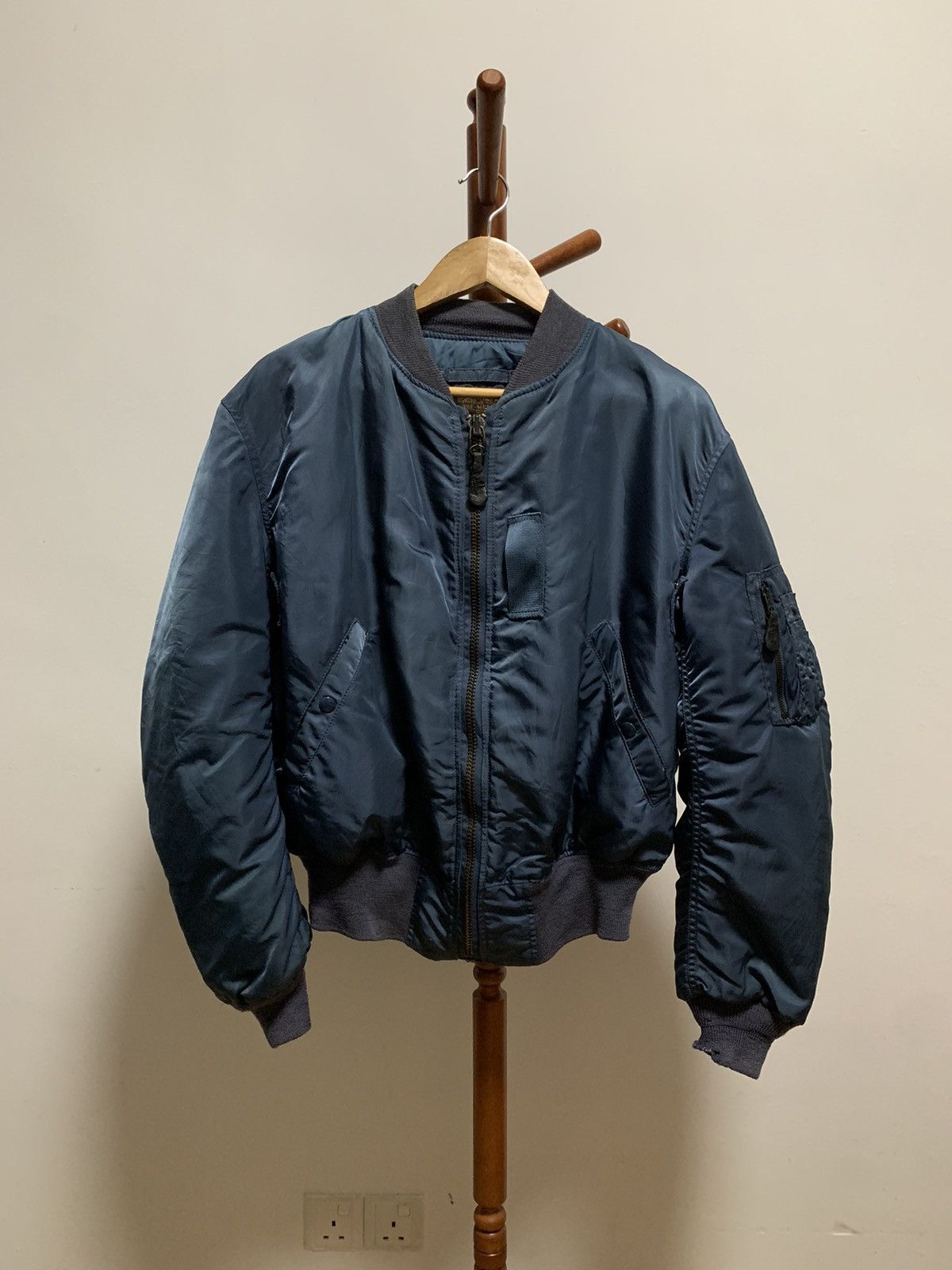 Alpha Industries × Vintage Vintage Alpha Industries MA-1 Bomber Jacket Size US M / EU 48-50 / 2 - 1 Thumbnail