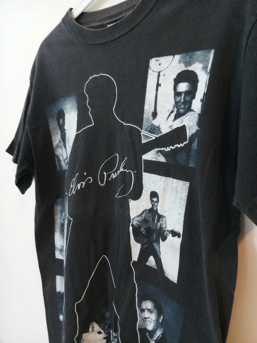 Vintage Vintage 2000s Elvis Presley Portrait Collage Tee Size US S / EU 44-46 / 1 - 2 Thumbnail