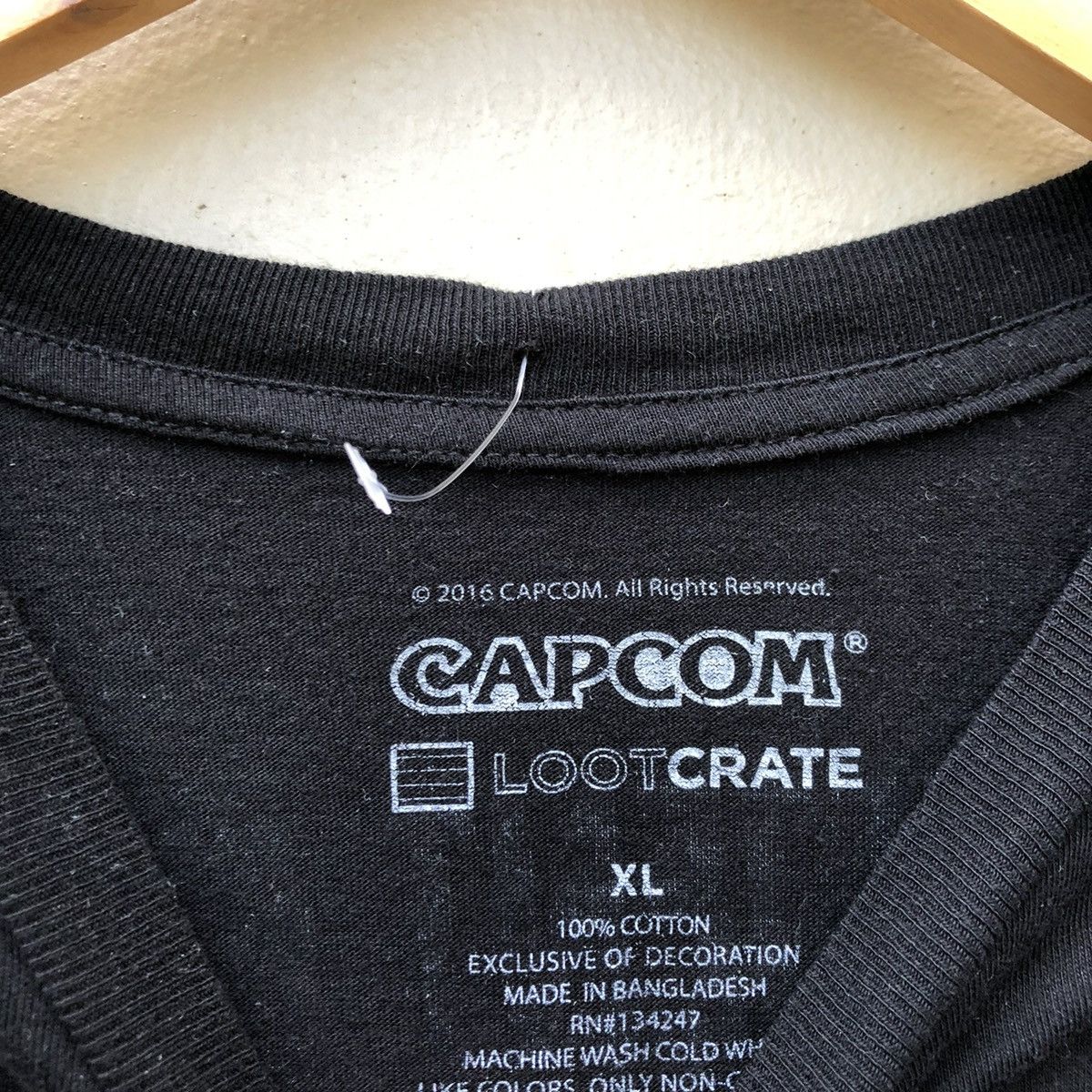 Vintage Vintage residentevil capcom game t shirt Size US XL / EU 56 / 4 - 3 Thumbnail