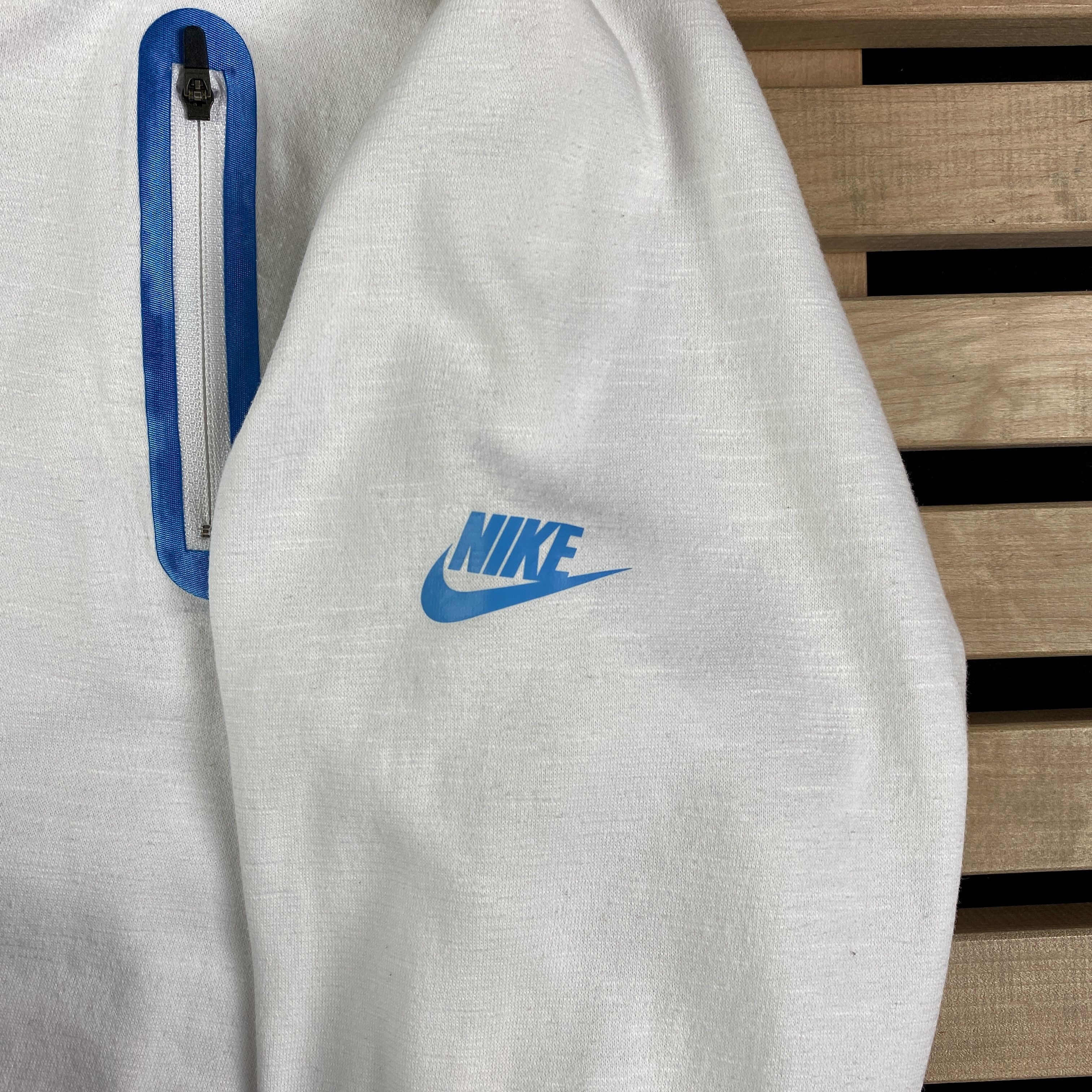 Nike × Vintage Mens Zip Hoodie Nike Vintage Size XL Size US XL / EU 56 / 4 - 4 Thumbnail