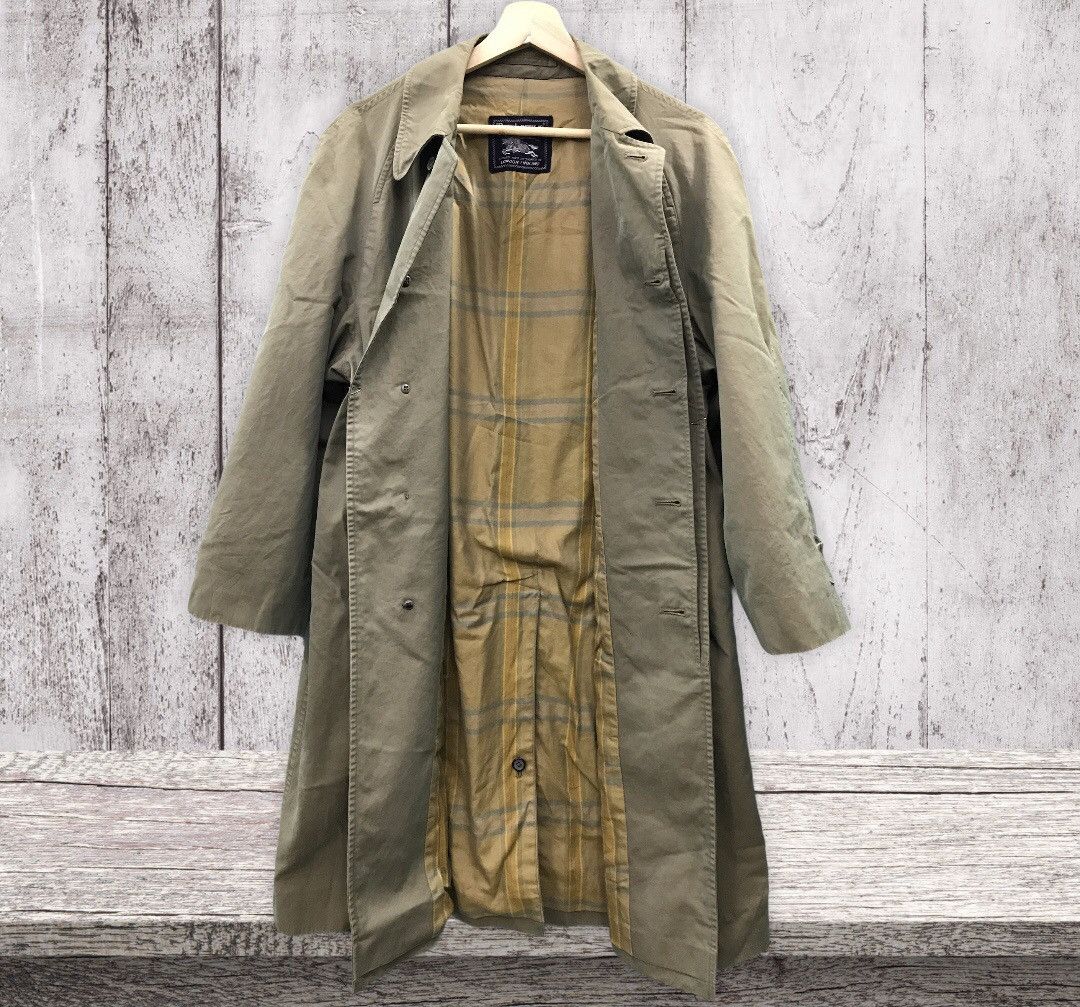 Vintage Burberrys Raincoat Distressed