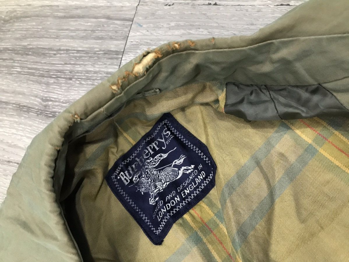 Burberry Vintage Burberrys Raincoat Distressed Size US L / EU 52-54 / 3 - 8 Thumbnail