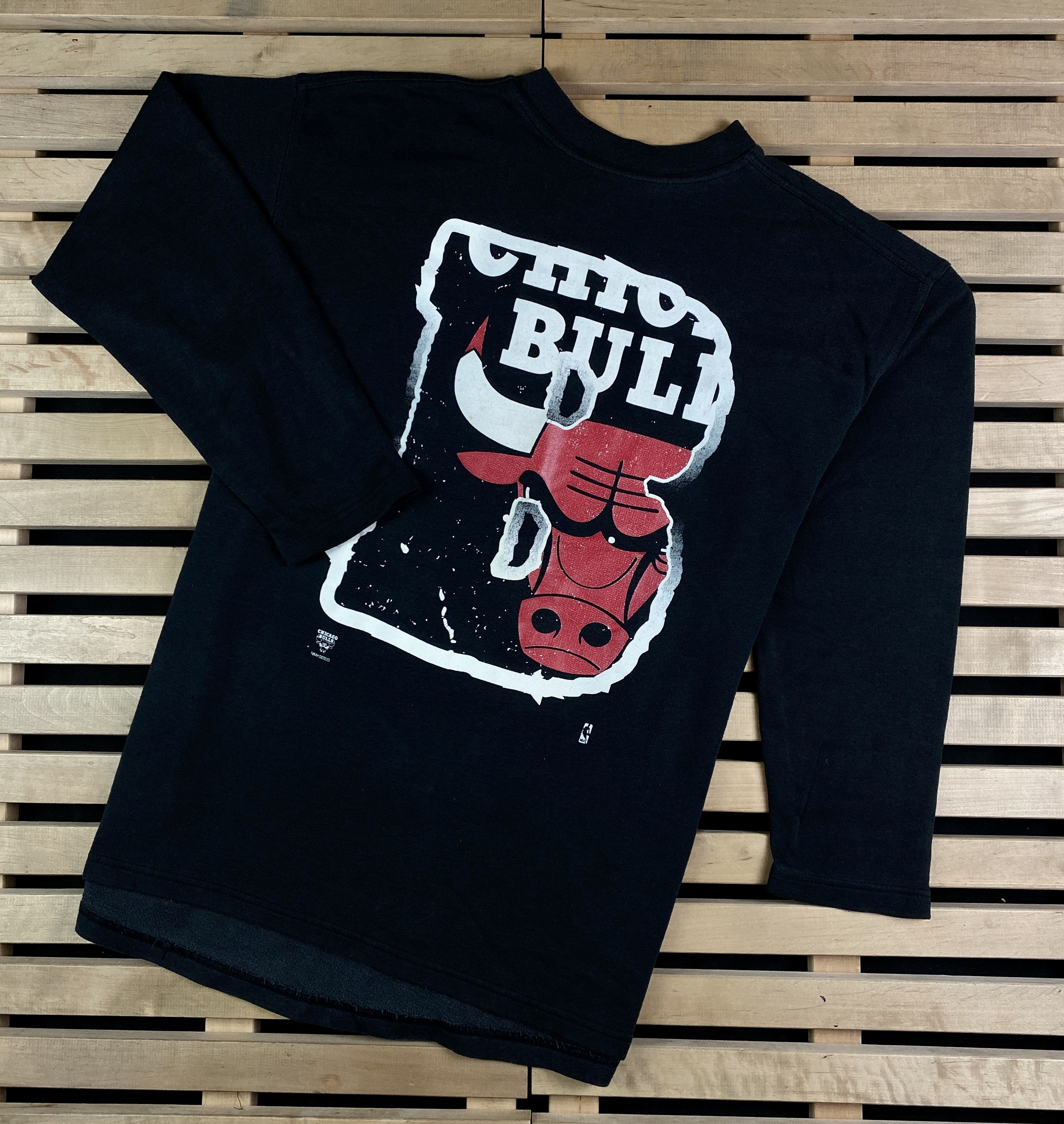 NBA × Vintage Mens Sweatshirt Chicago Bulls NBA Vintage Size XL Size US XL / EU 56 / 4 - 1 Thumbnail