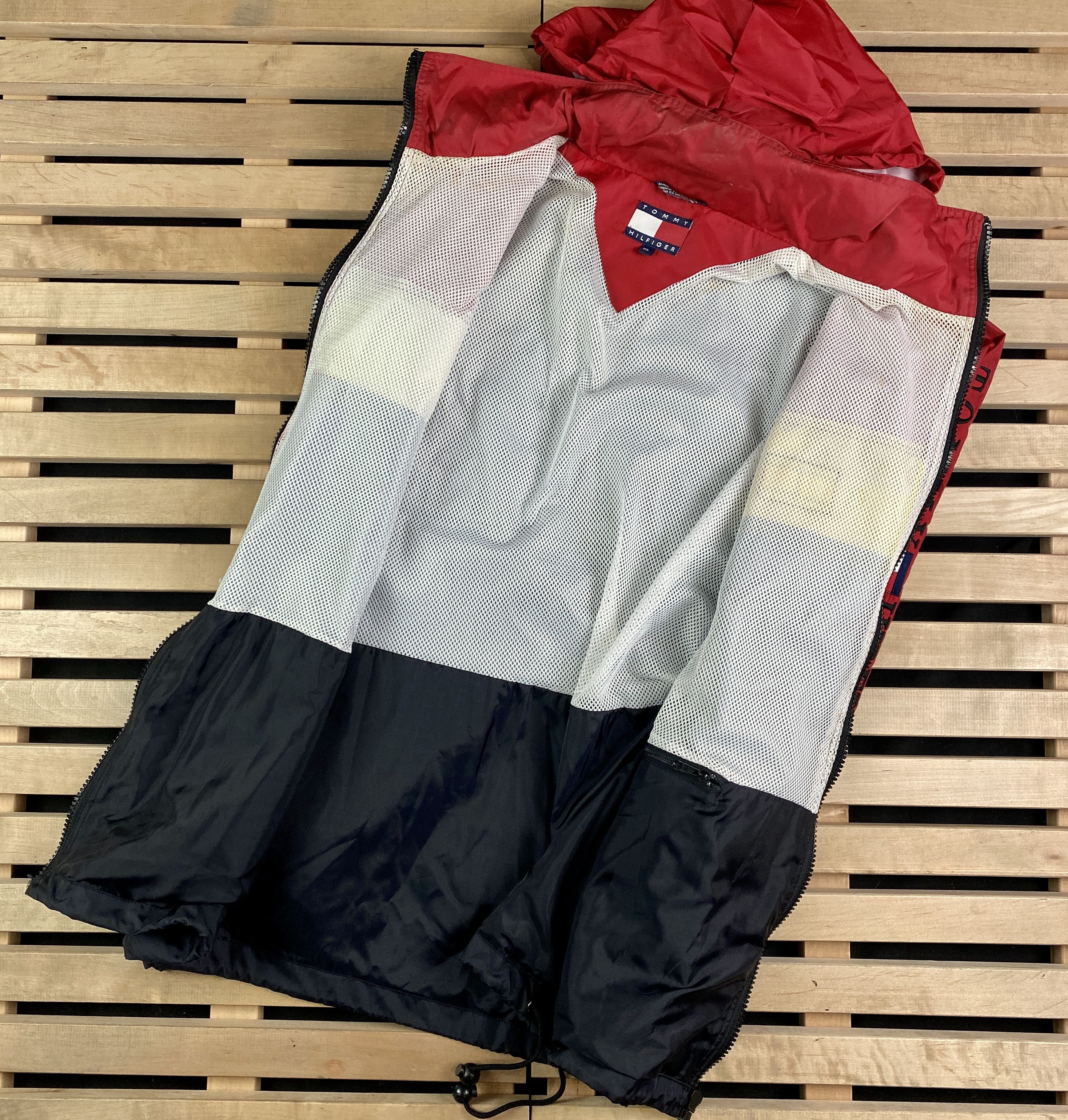 Tommy Hilfiger × Vintage Men’s Jacket Tommy Hilfiger Vintage Big Logo Back Size XL Size US XL / EU 56 / 4 - 10 Thumbnail