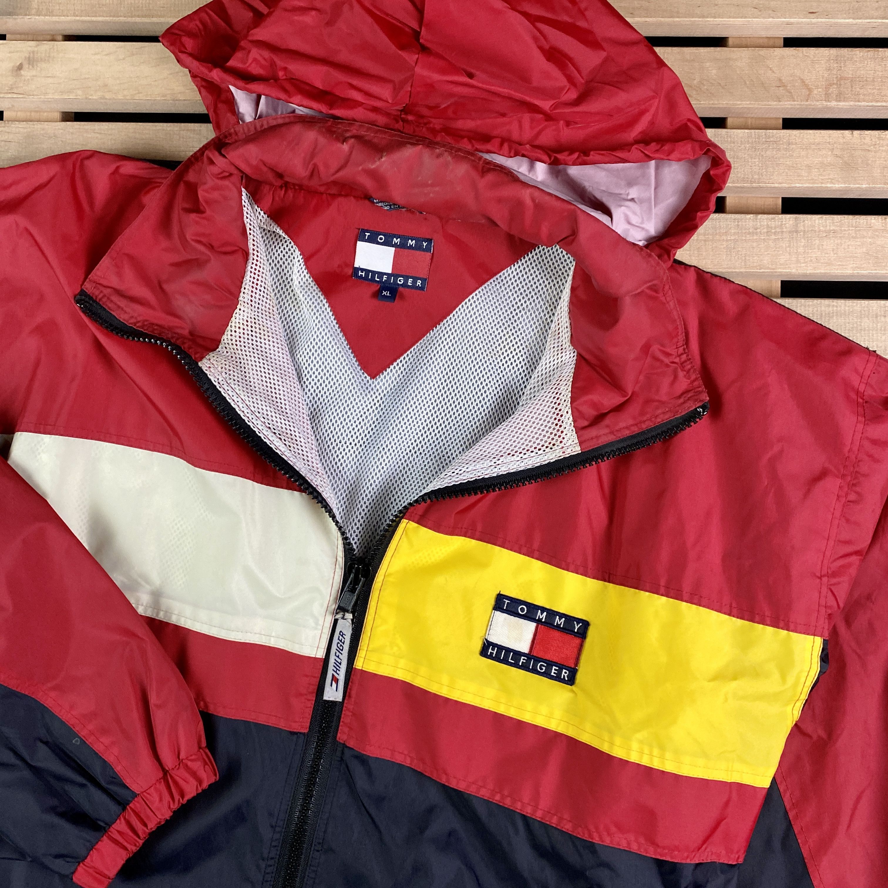 Tommy Hilfiger × Vintage Men’s Jacket Tommy Hilfiger Vintage Big Logo Back Size XL Size US XL / EU 56 / 4 - 2 Thumbnail