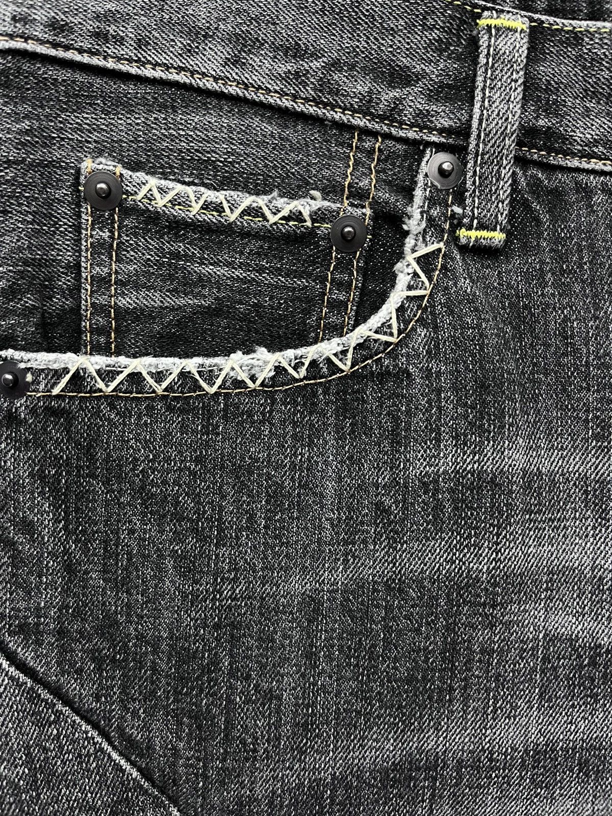 Uniqlo 🔥FYE🔥 Vtg y2k Black Patchwork Denim Inspired By Undercover Size US 30 / EU 46 - 5 Thumbnail