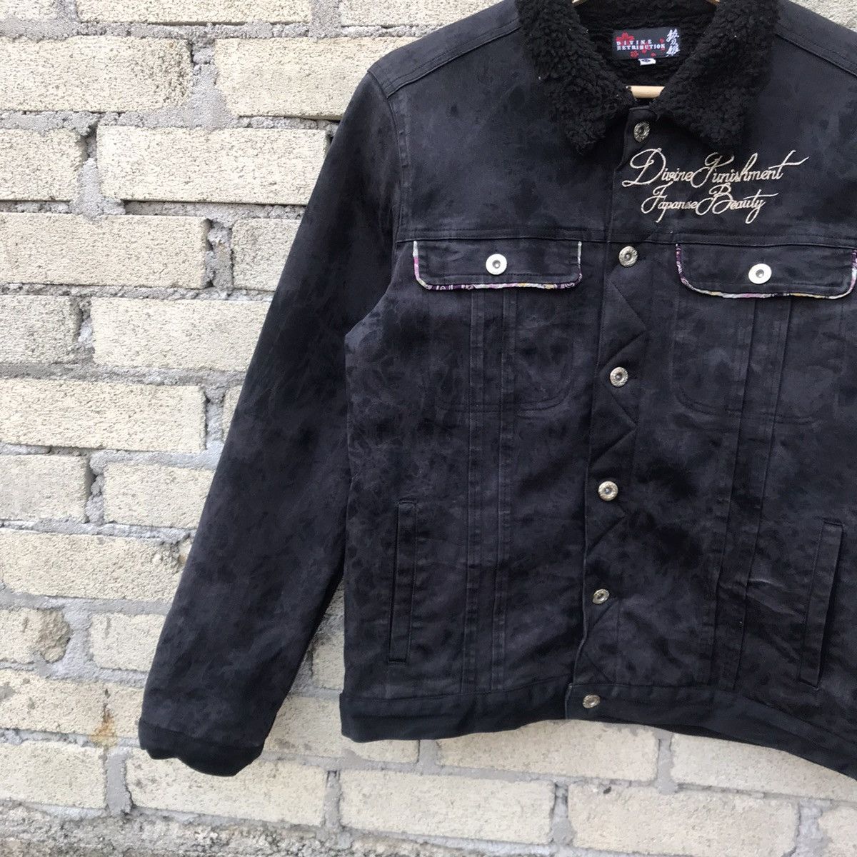 Blue Blue Japan × Japanese Brand × Toyo Enterprises Rare Divine Retribution Embroidery trucker japan sukajan Size US M / EU 48-50 / 2 - 4 Thumbnail