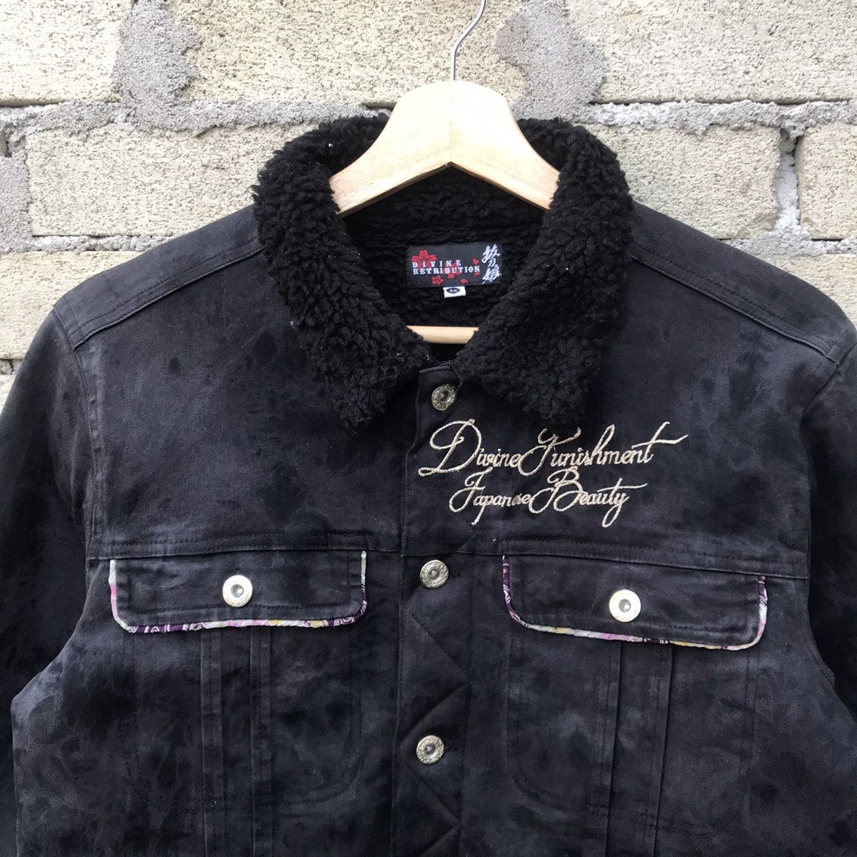 Blue Blue Japan × Japanese Brand × Toyo Enterprises Rare Divine Retribution Embroidery trucker japan sukajan Size US M / EU 48-50 / 2 - 7 Thumbnail